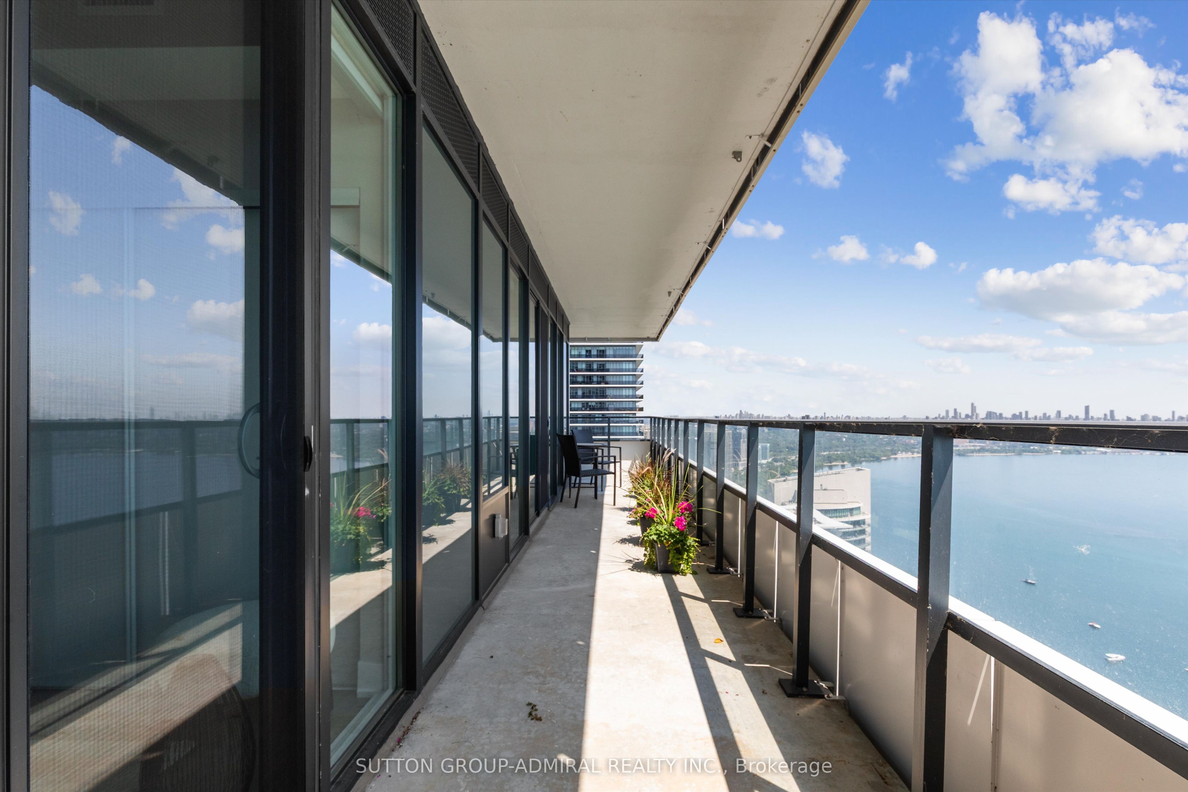 30 Shore Breeze Drive 4908, Toronto, ON M8V 0J1 photo 4