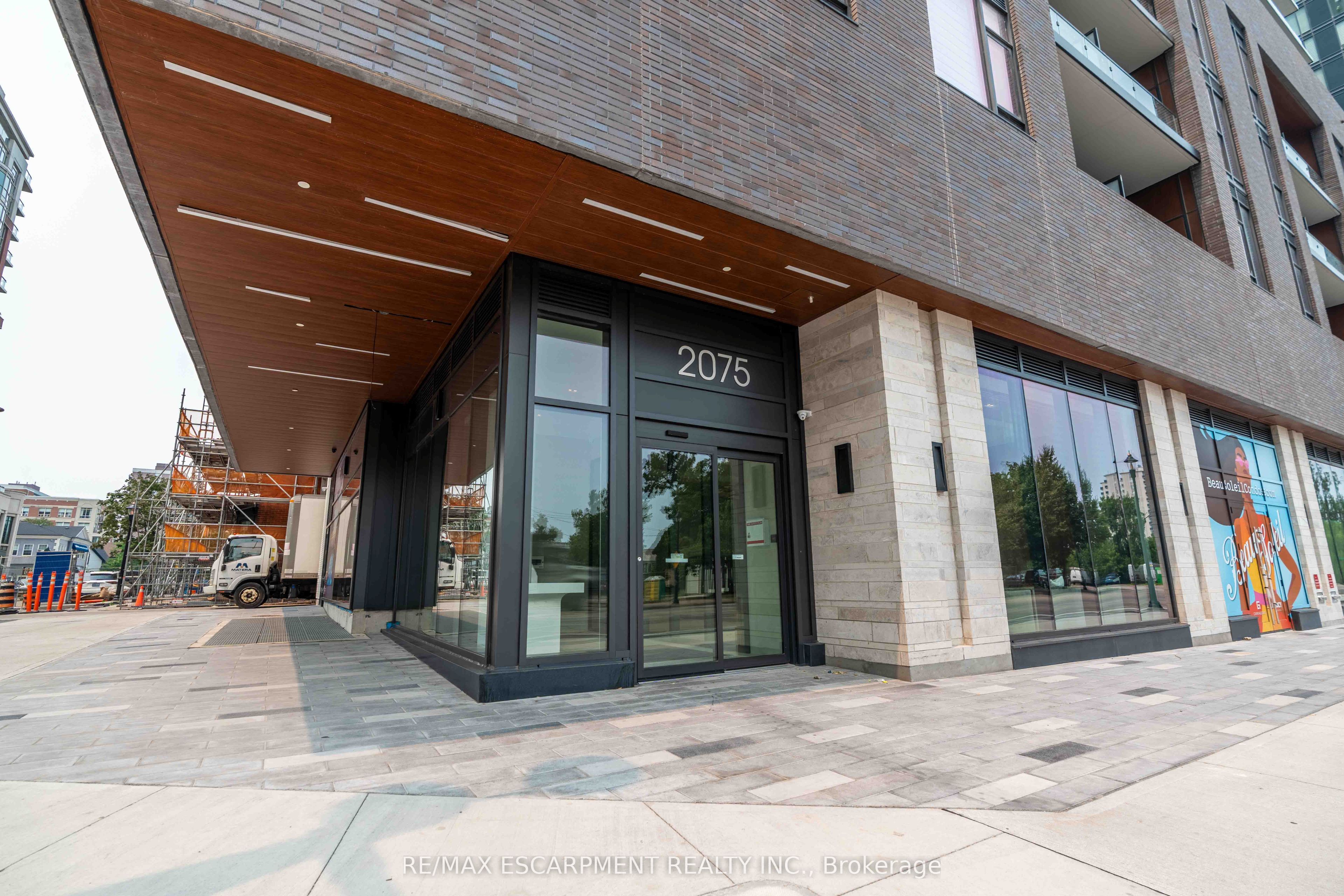 2075 Lakeshore Road 707, Burlington, ON L7R 0H3 photo 4