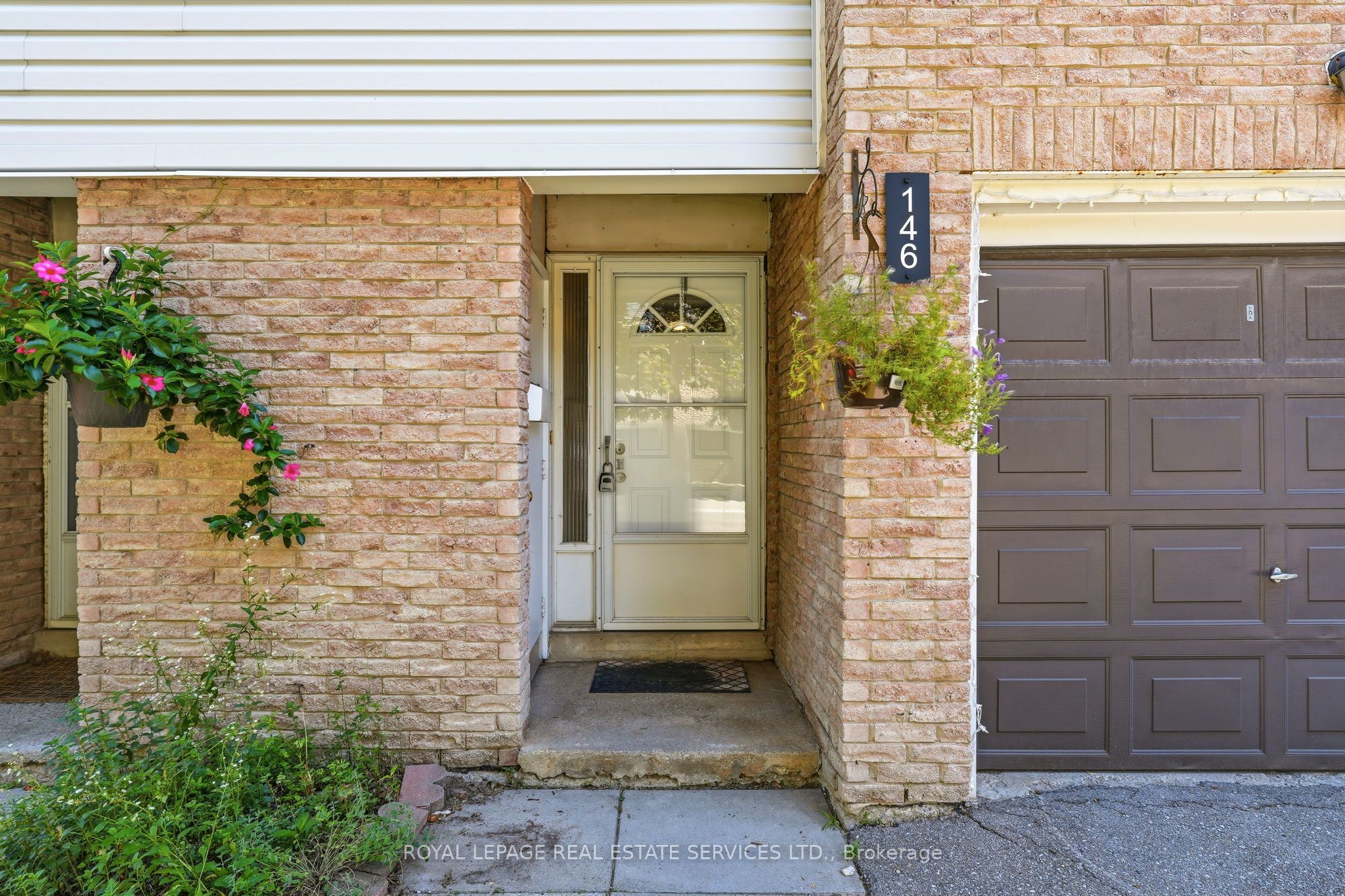 2440 Bromsgrove Road 146, Mississauga, ON L5J 4J7 photo 3