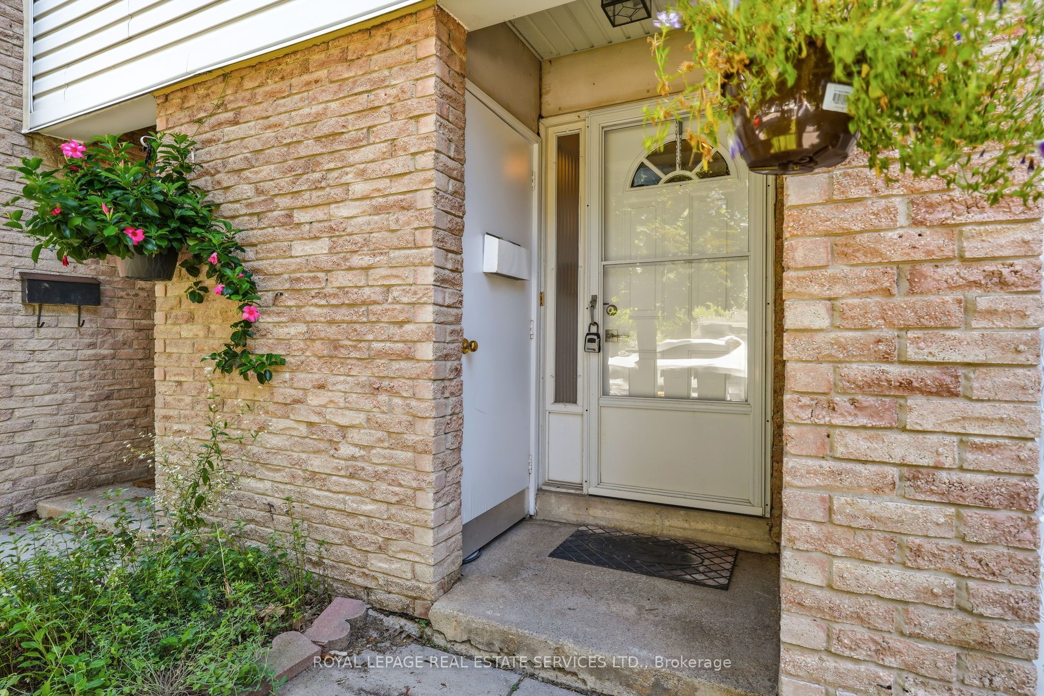 2440 Bromsgrove Road 146, Mississauga, ON L5J 4J7 photo 4