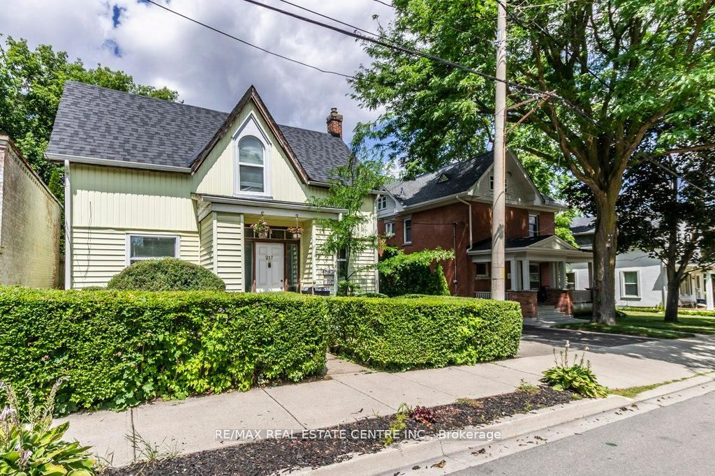215-217 Queen Street, Milton, ON L9T 1K3 photo 3