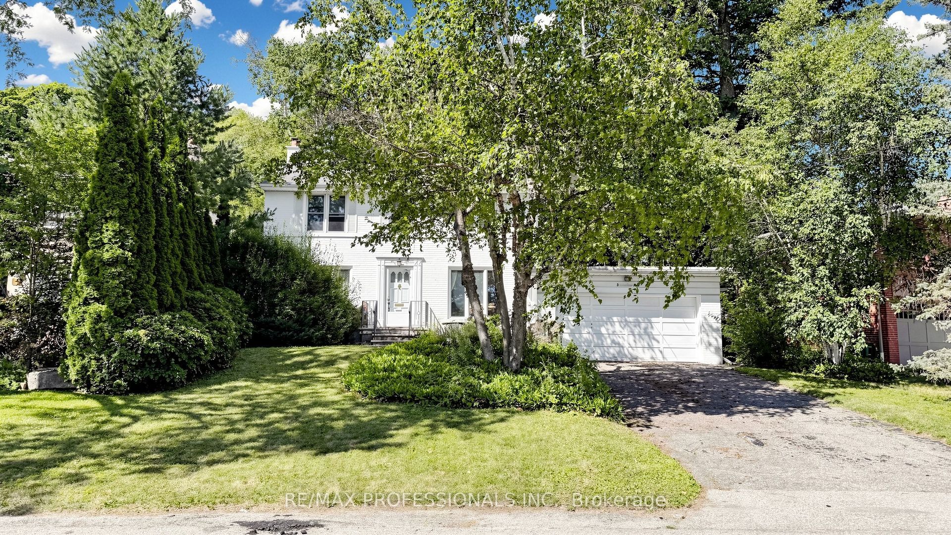 8 Southway Road, Toronto, ON M9A 3X9 photo 2