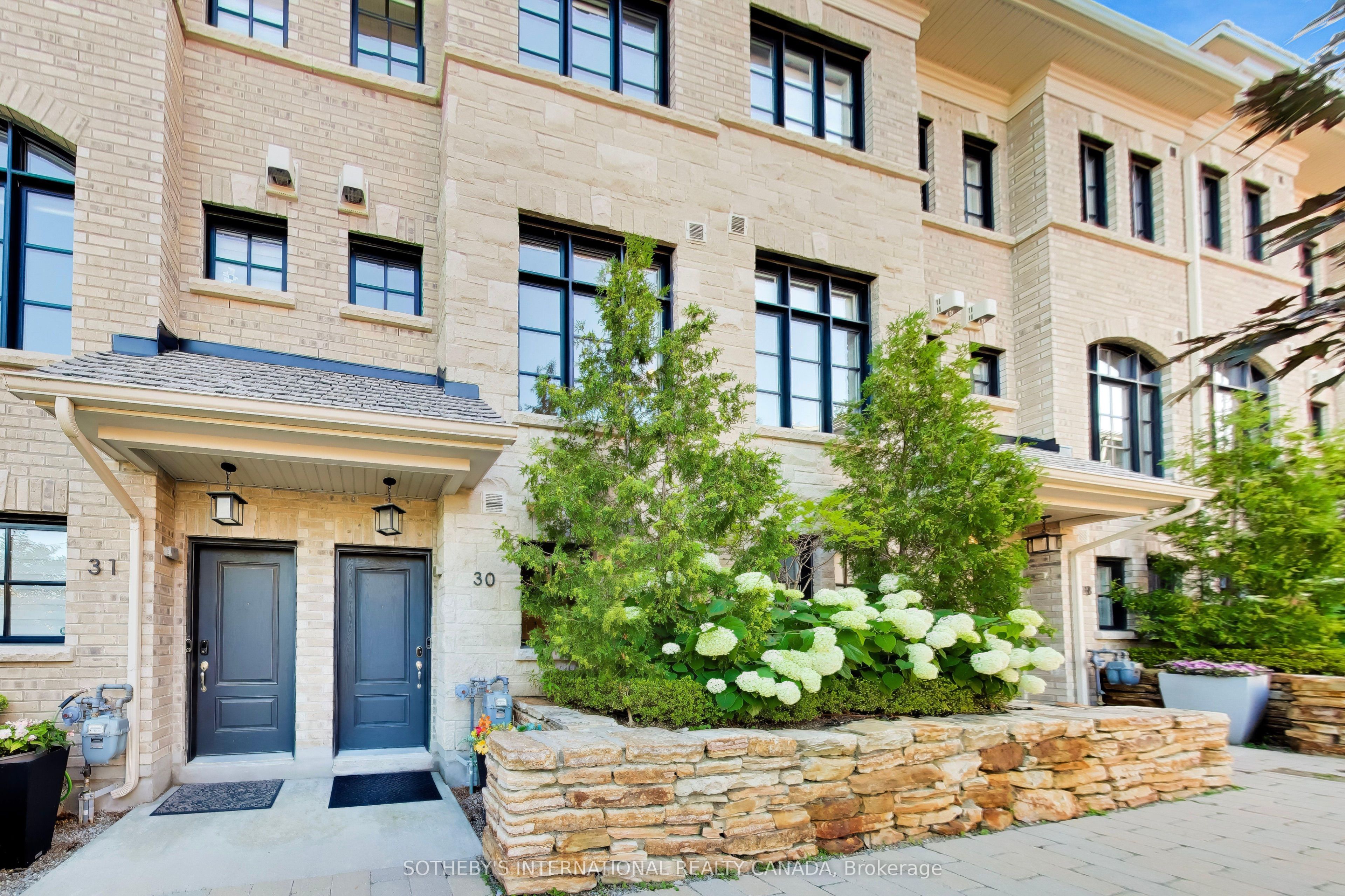 80 Daisy Avenue 30, Toronto, ON M8W 0B7