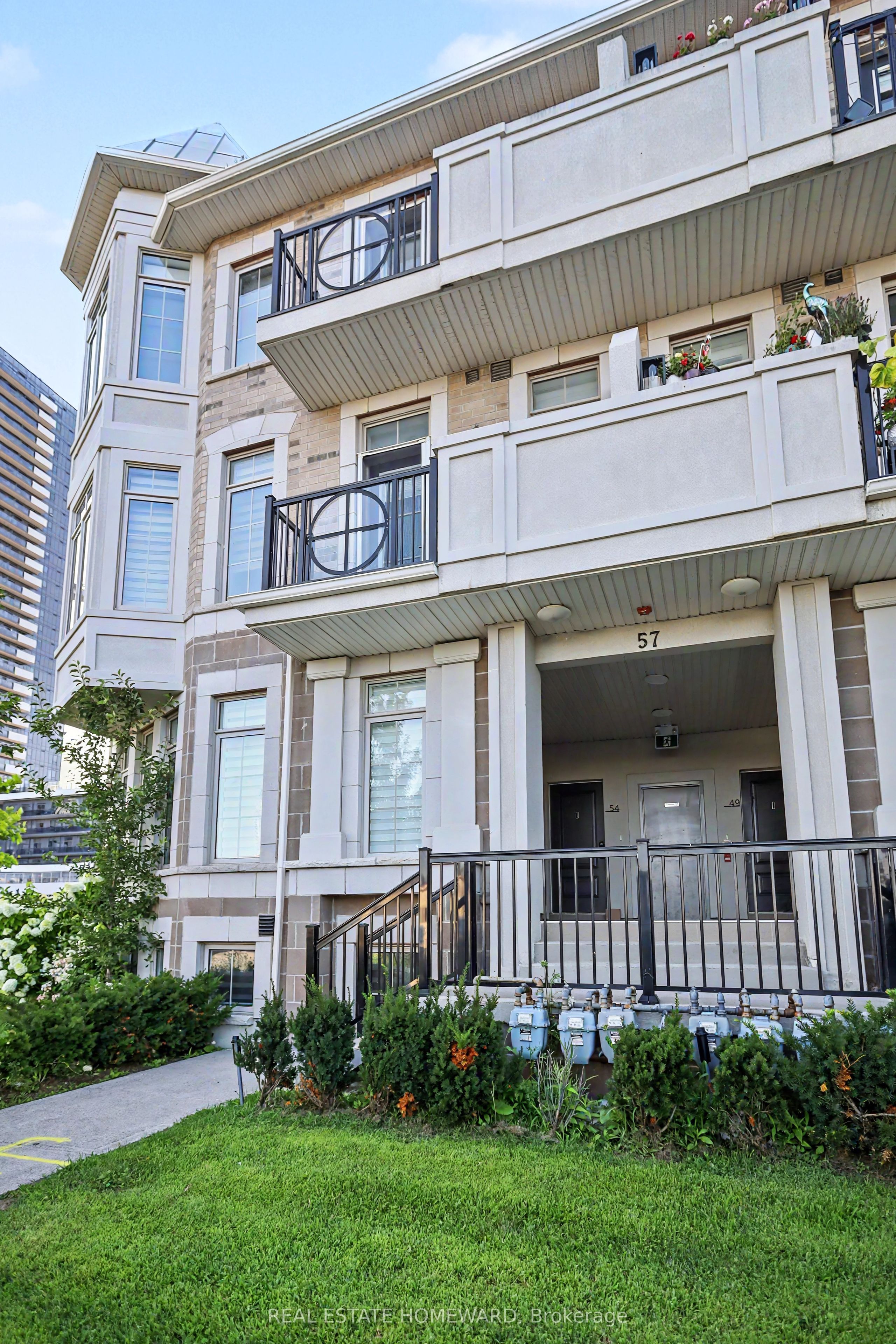 57 Armdale Road 54, Mississauga, ON L4Z 0C7 photo 2