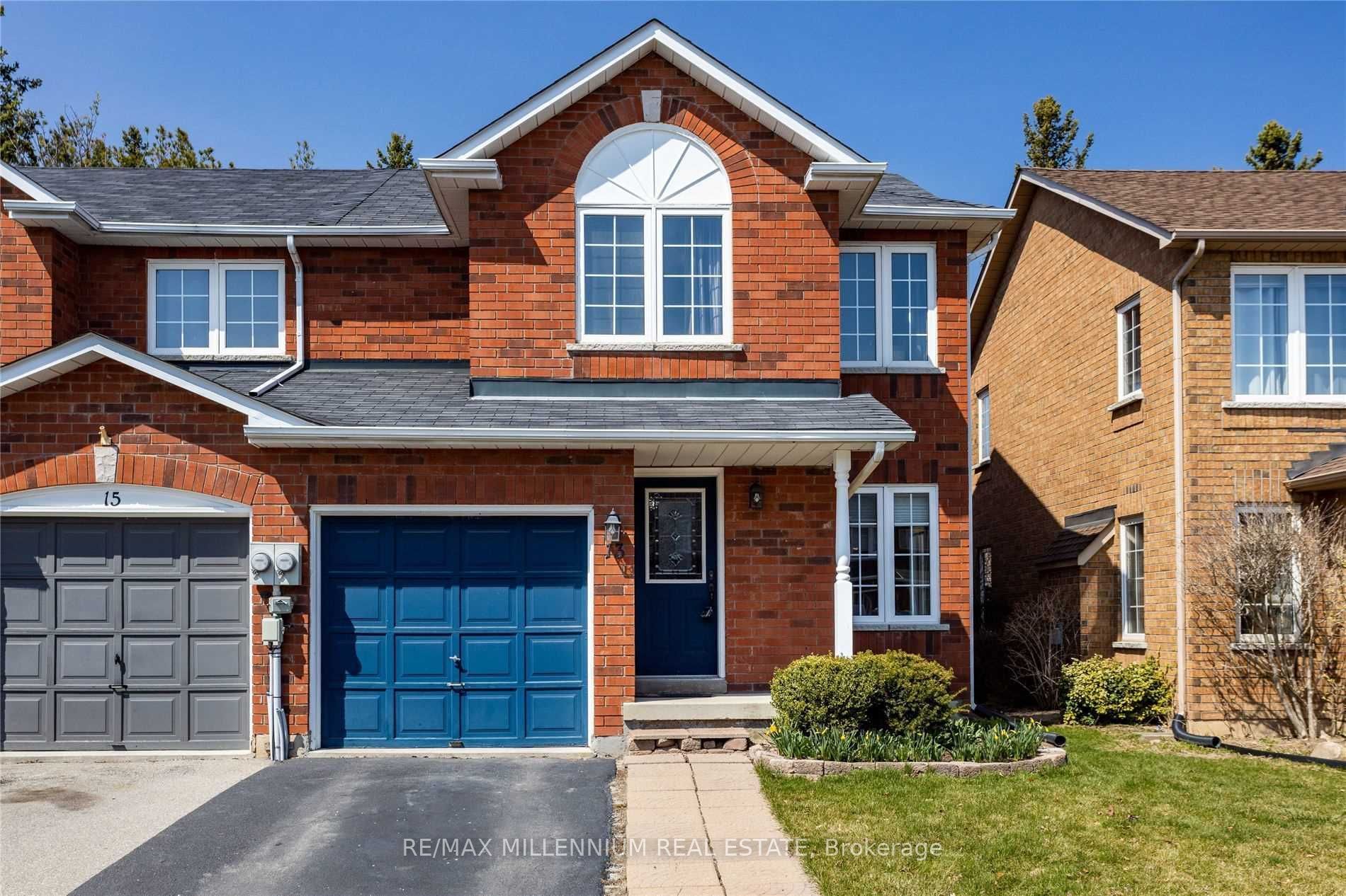 13 Dawson Crescent, Milton, ON L9T 5H8