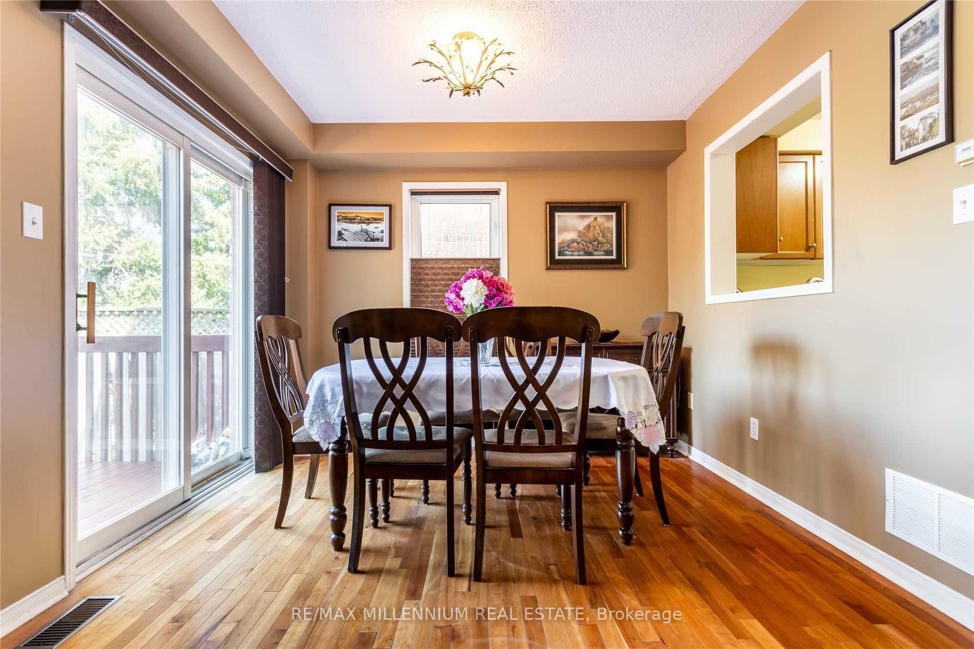 13 Dawson Crescent, Milton, ON L9T 5H8 photo 4