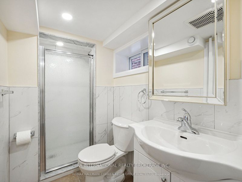1132 Glengrove Avenue, Toronto, ON M6B 2K4 photo 5