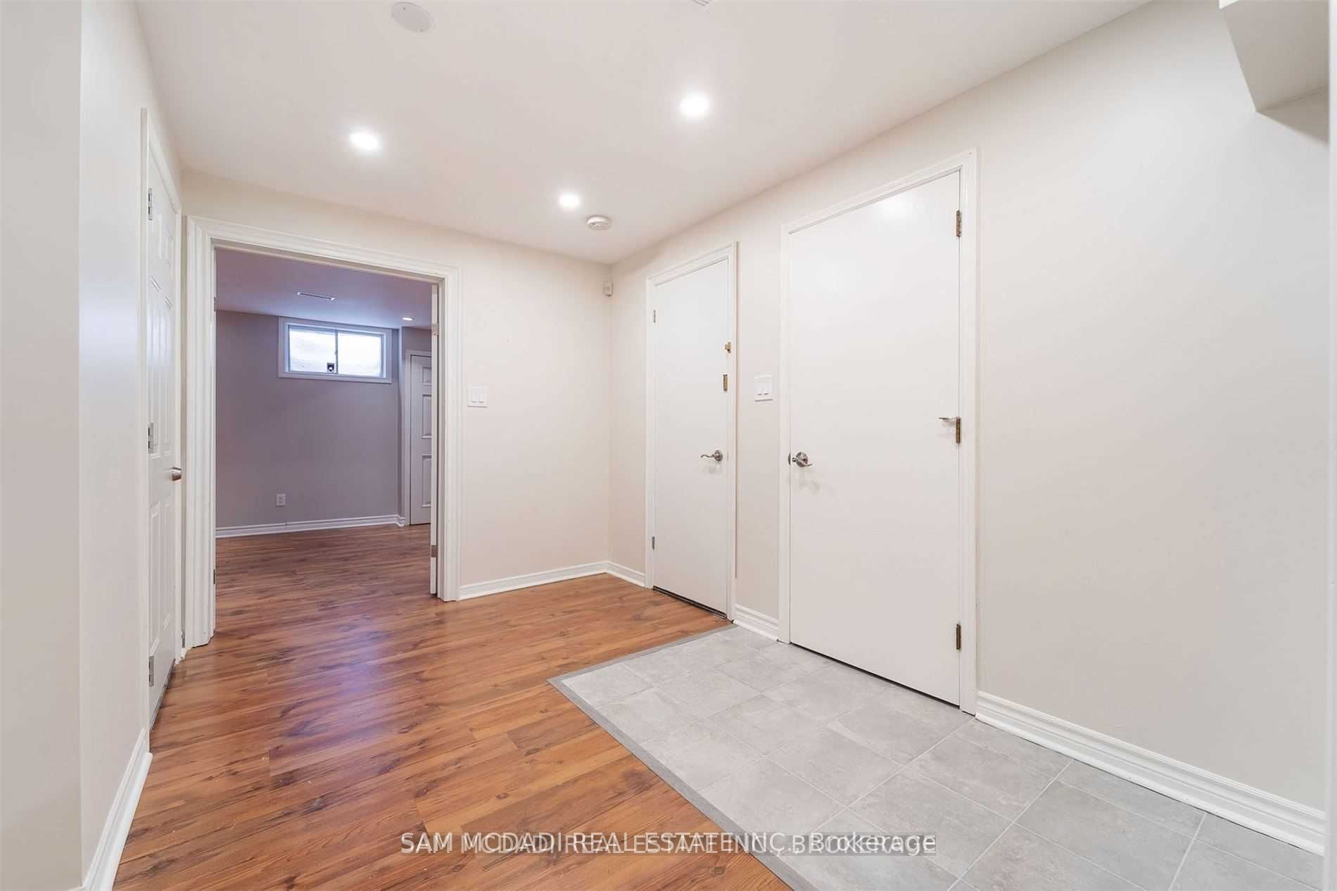 2212 Florian (Lower) Road, Mississauga, ON L5A 2M4 photo 4