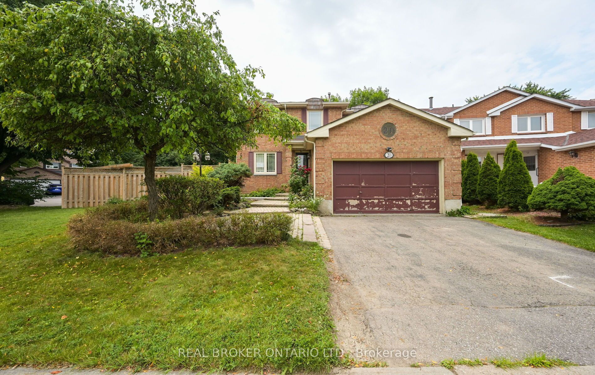 20 Campkin Street, Brampton, ON L6Y 3G9 photo 2