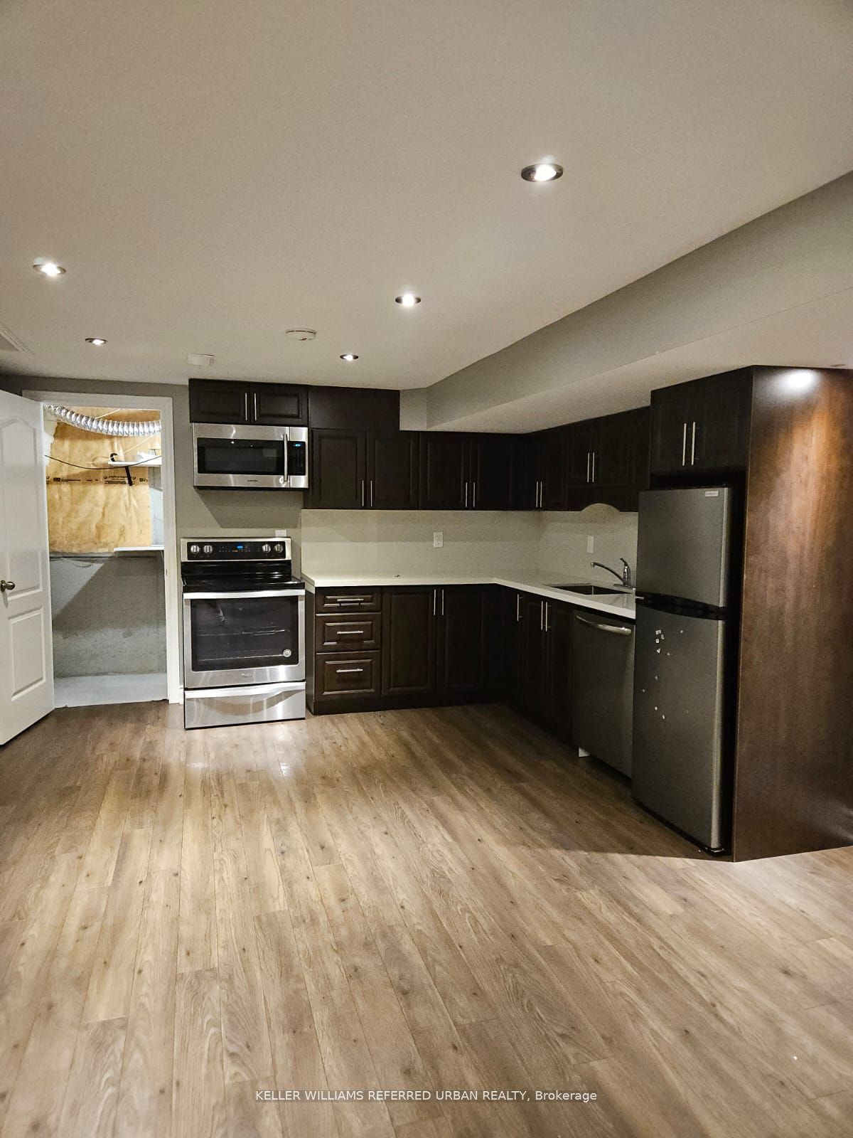 118 Earlsbridge Boulevard Basement, Brampton, ON L7A 3W8 photo 4
