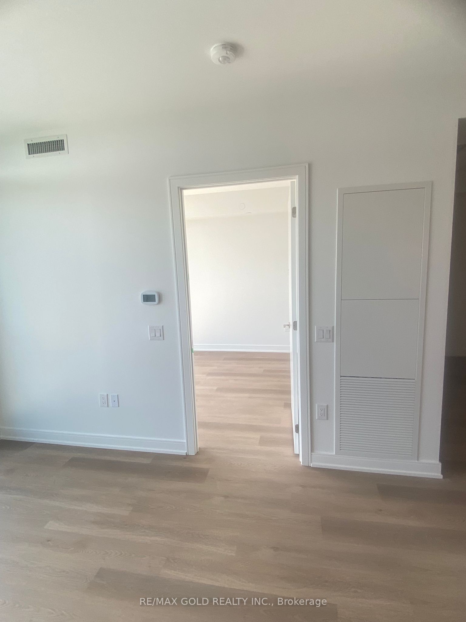 3009 NOVAR Road 1011, Mississauga, ON L5B 1H7 photo 5