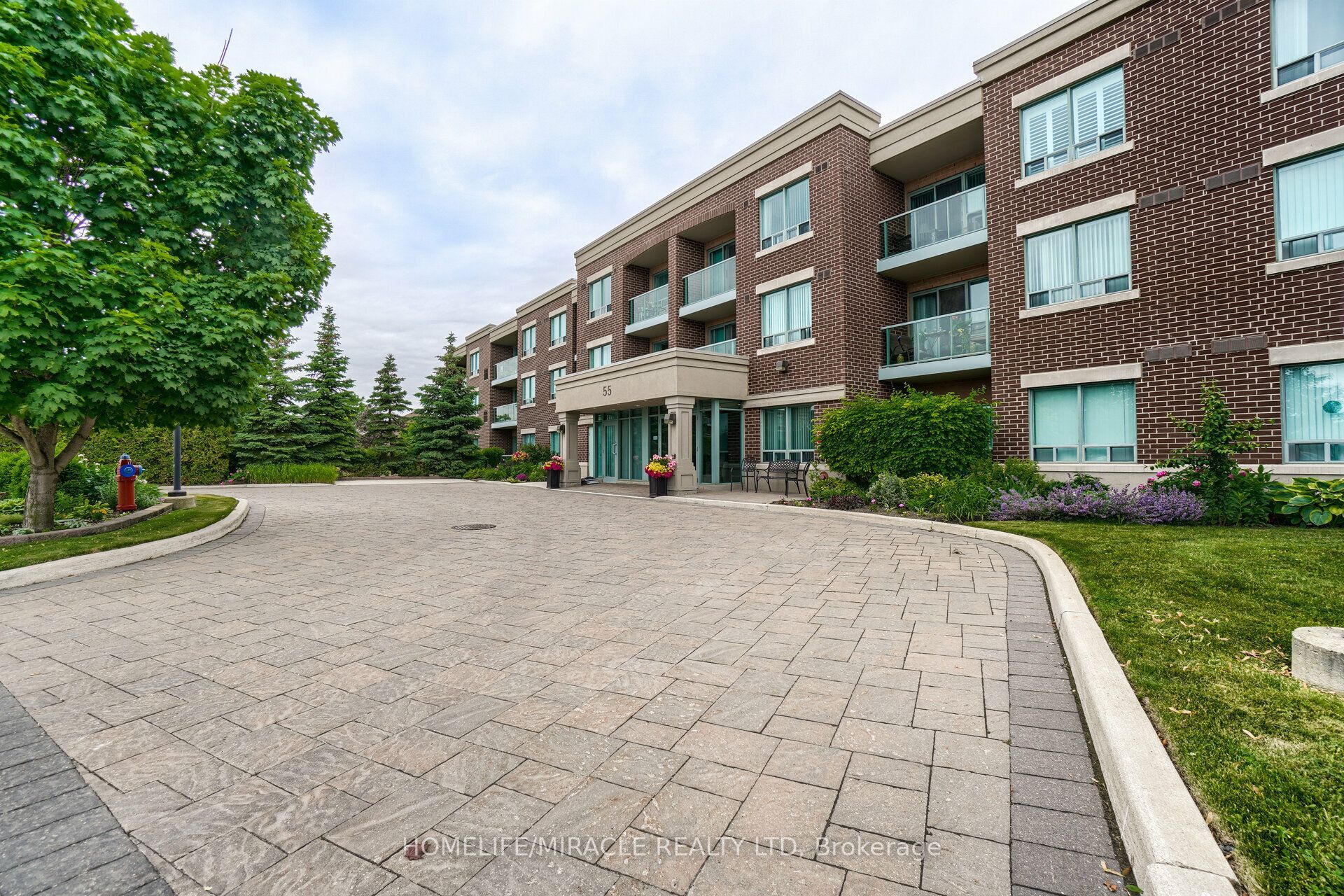 55 Via Rosedale Road 105, Brampton, ON L6R 0V1