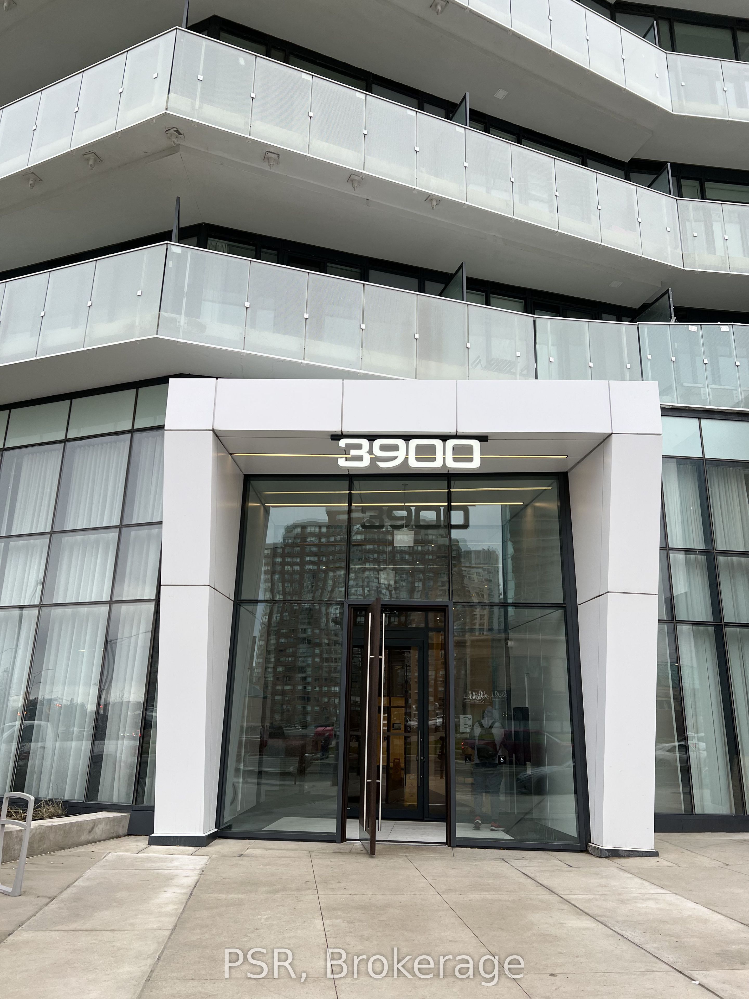 3900 Confederation Parkway 2904, Mississauga, ON L5B 0M3 photo 3
