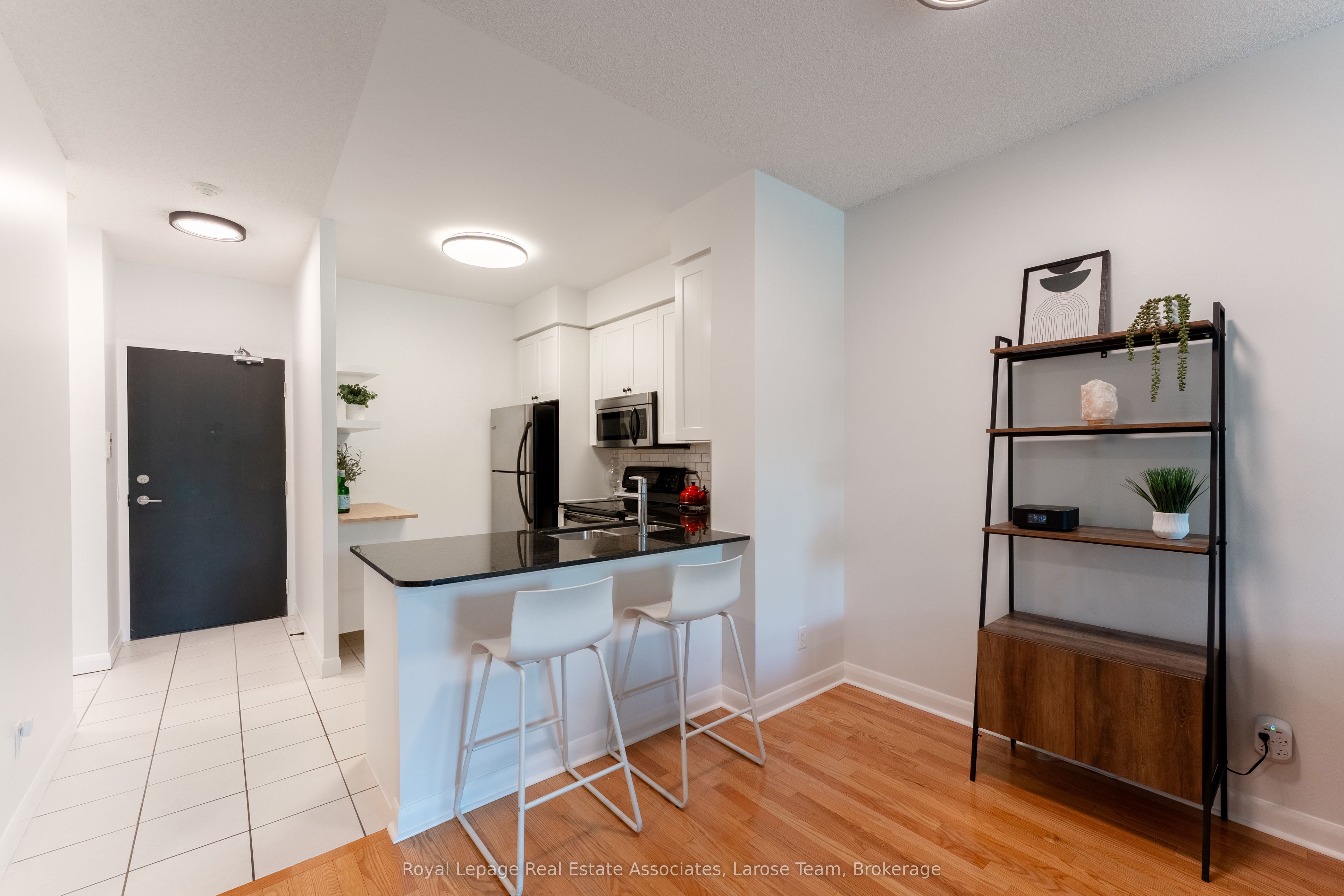 225 Sherway Gardens Road 102, Toronto, ON M9C 0A3 photo 3