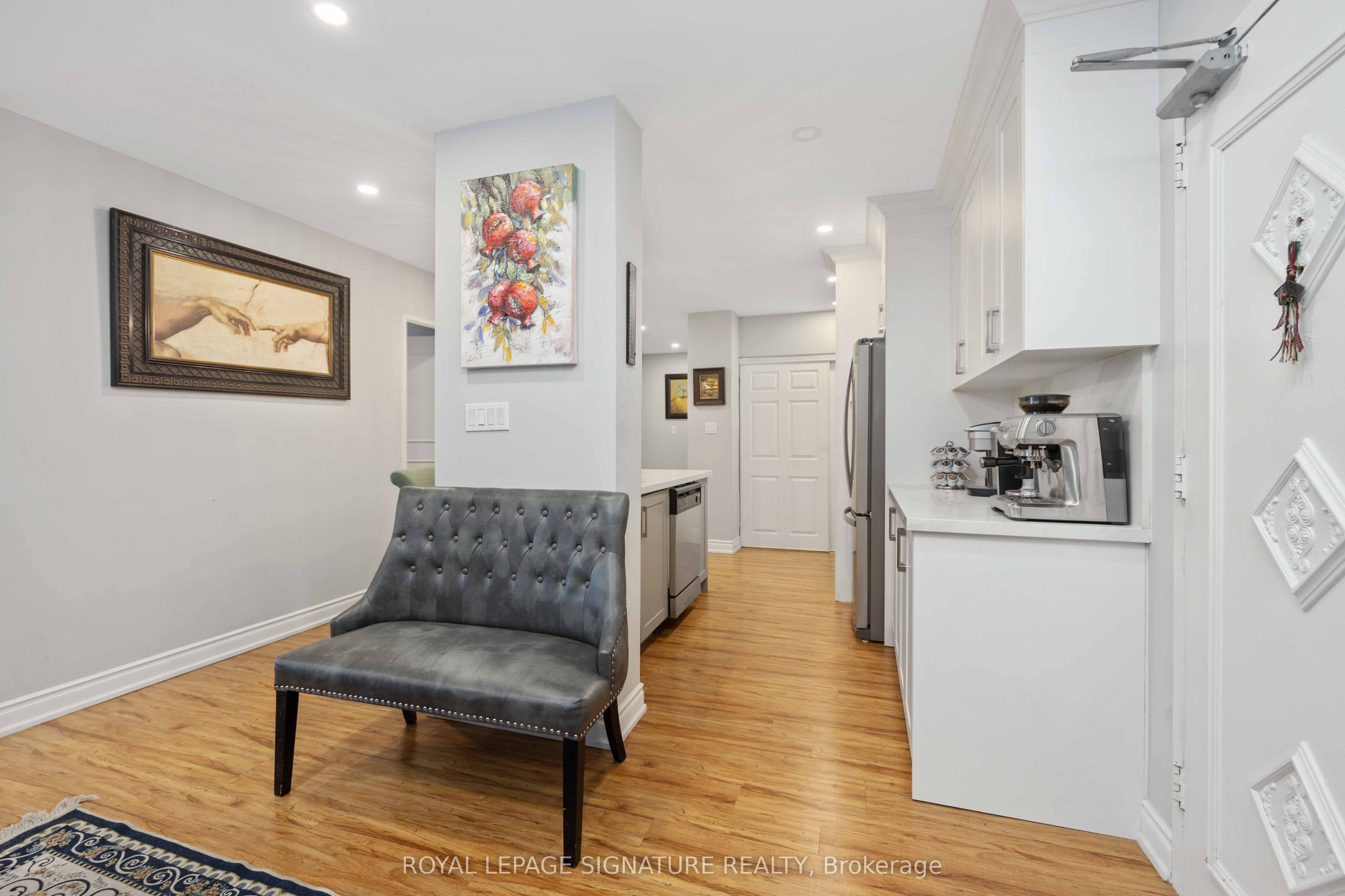 320 Dixon Road 2315, Toronto, ON M9R 1S8 photo 4