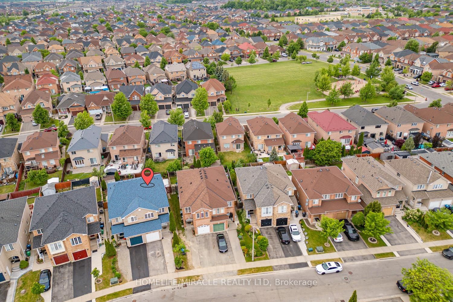 26 Roadmaster Lane, Brampton, ON L7A 3A9 photo 3