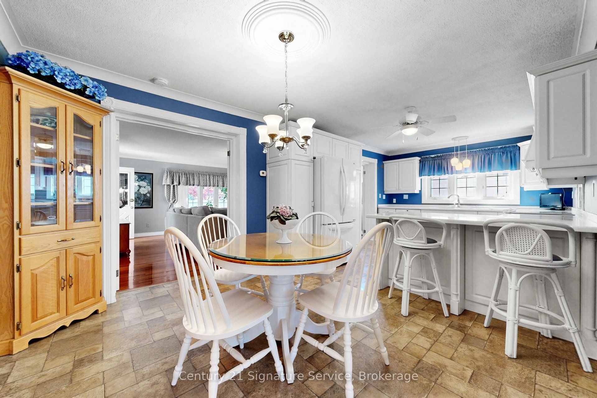 53 Duncan Bull Drive, Brampton, ON L6W 1H5 photo 5