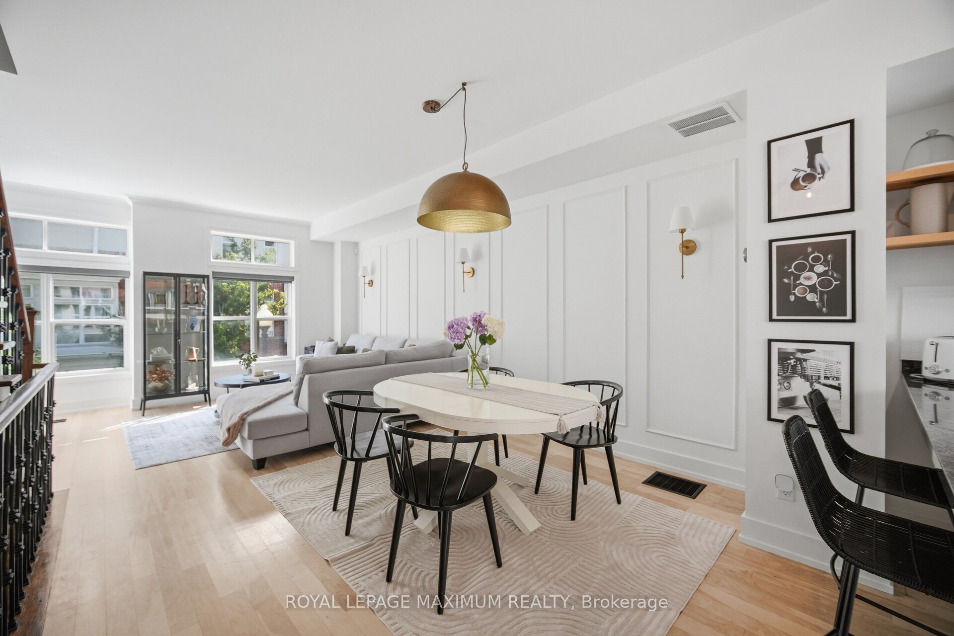 126 Resurrection Road, Toronto, ON M9A 5H1