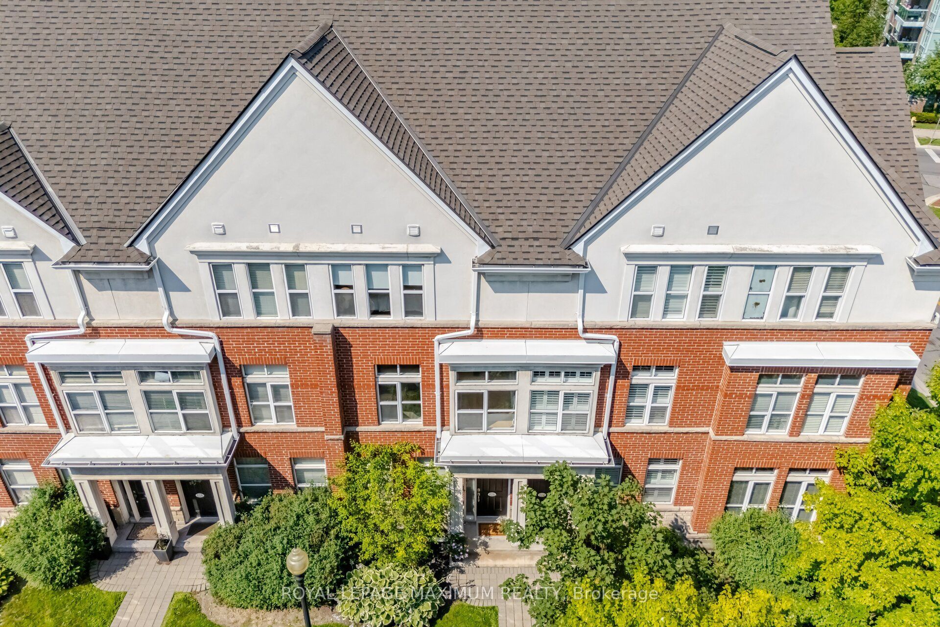 126 Resurrection Road, Toronto, ON M9A 5H1 photo 3