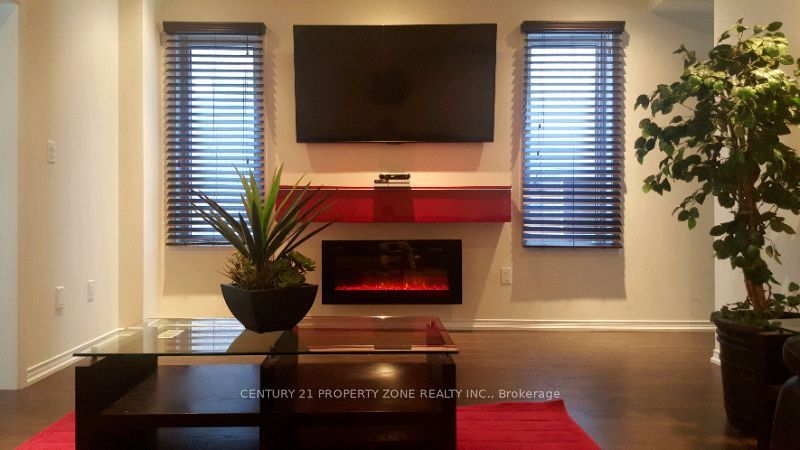 3 Baffin Crescent (Upper), Brampton, ON L7A 0A9 photo 3