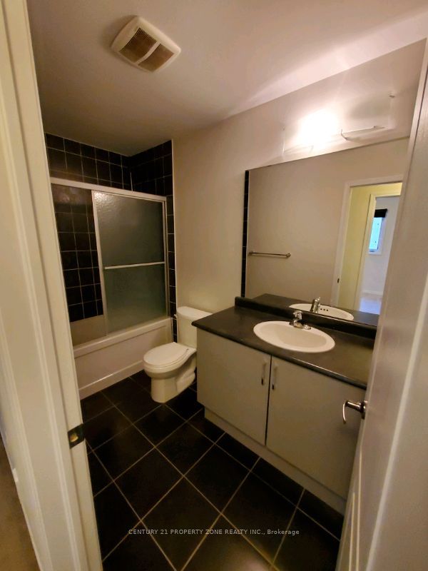 3 Baffin Crescent (Upper), Brampton, ON L7A 0A9 photo 4