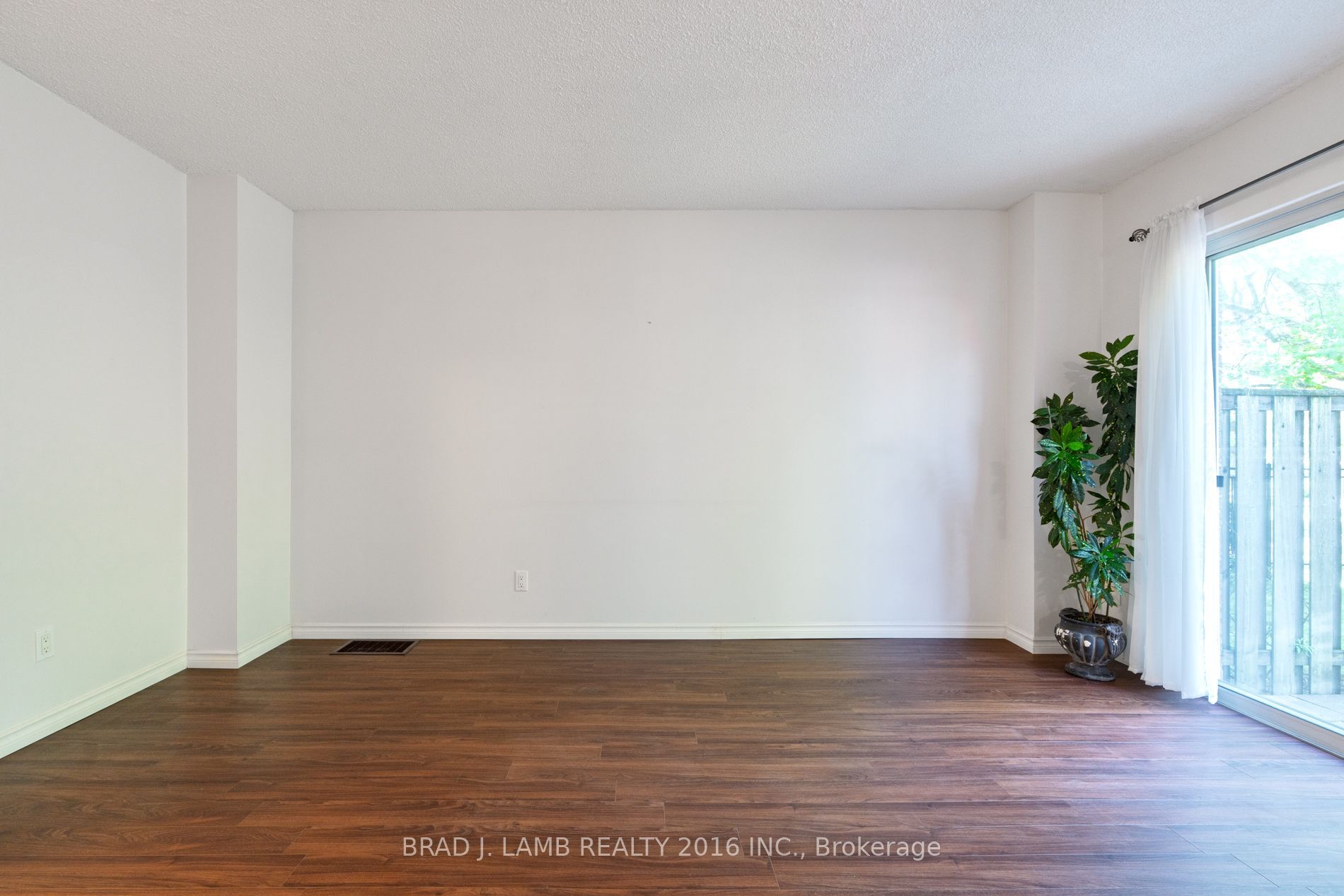 405 Hyacinthe Boulevard TH#12, Mississauga, ON L5A 3N1 photo 5