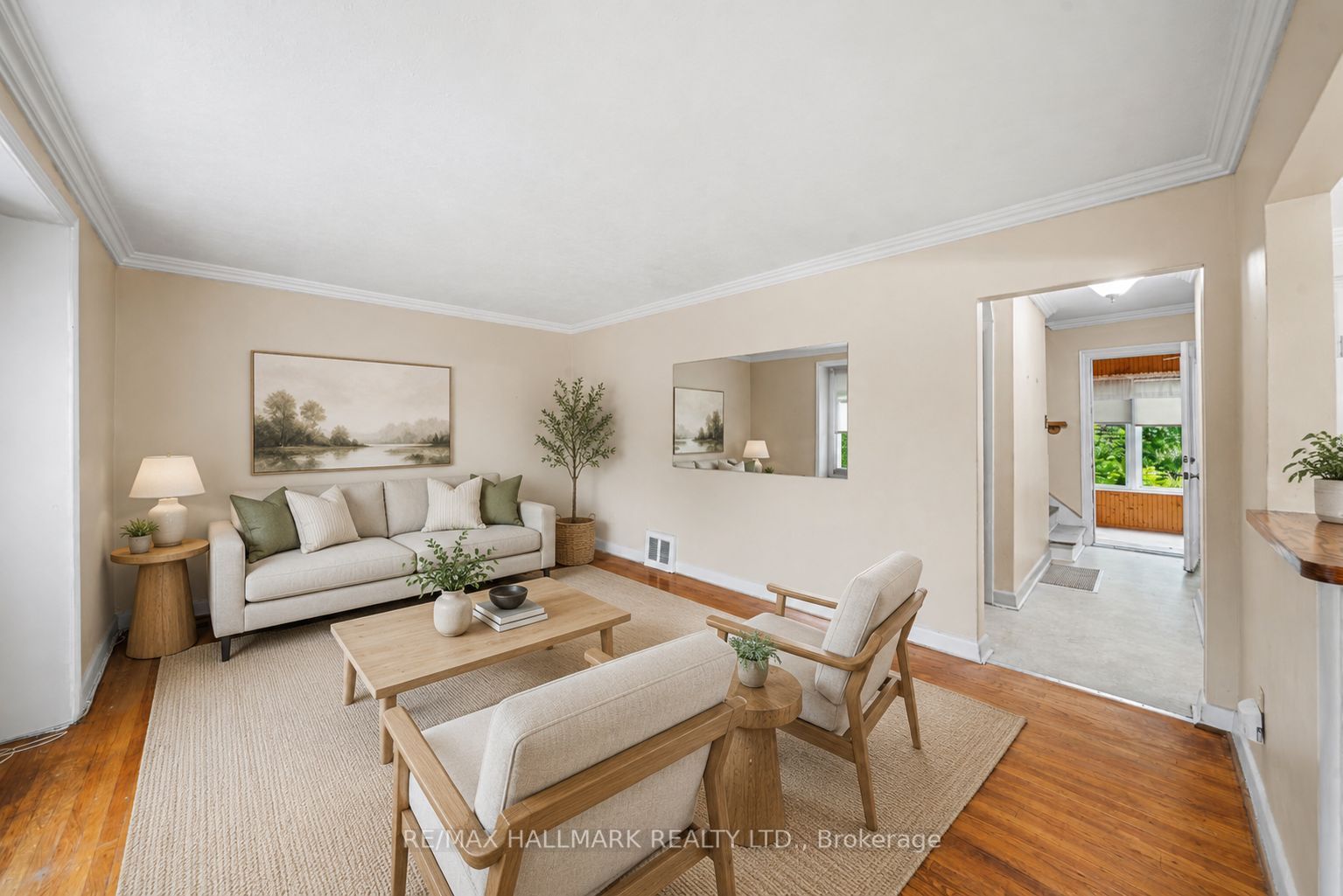 27 Sunray Crescent, Toronto, ON M3M 2C4 photo 2