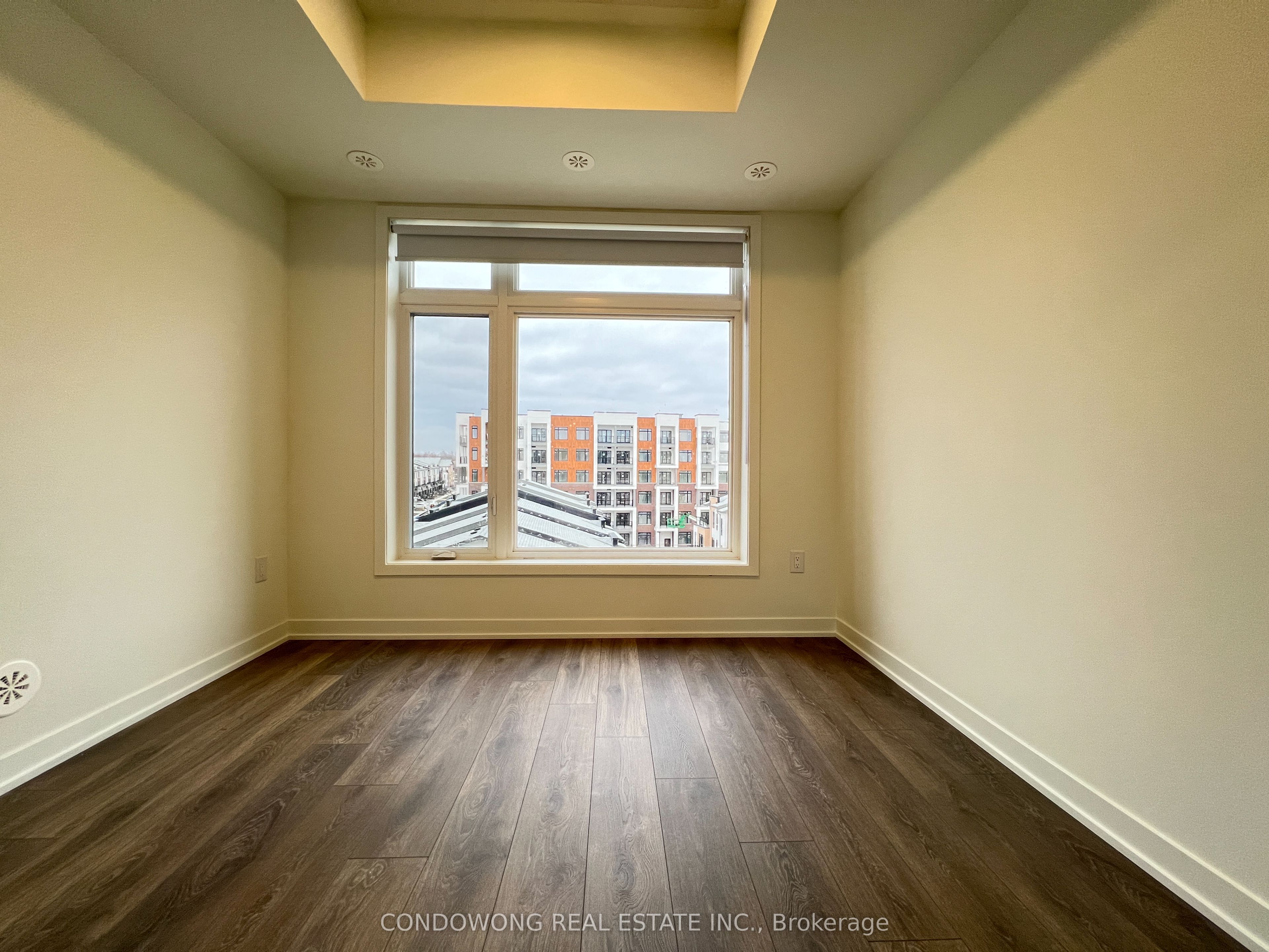 165 Canon Jackson Drive 507, Toronto, ON M6M 0C4 photo 5