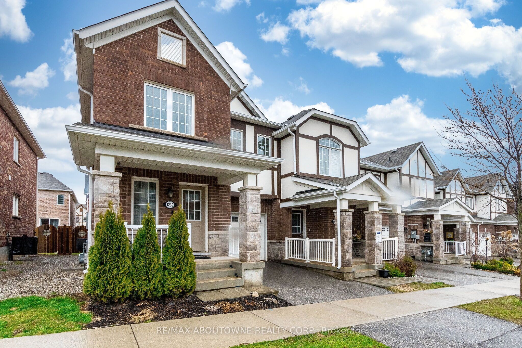 1239 Mulroney Heights, Milton, ON L9E 1G1 photo 2