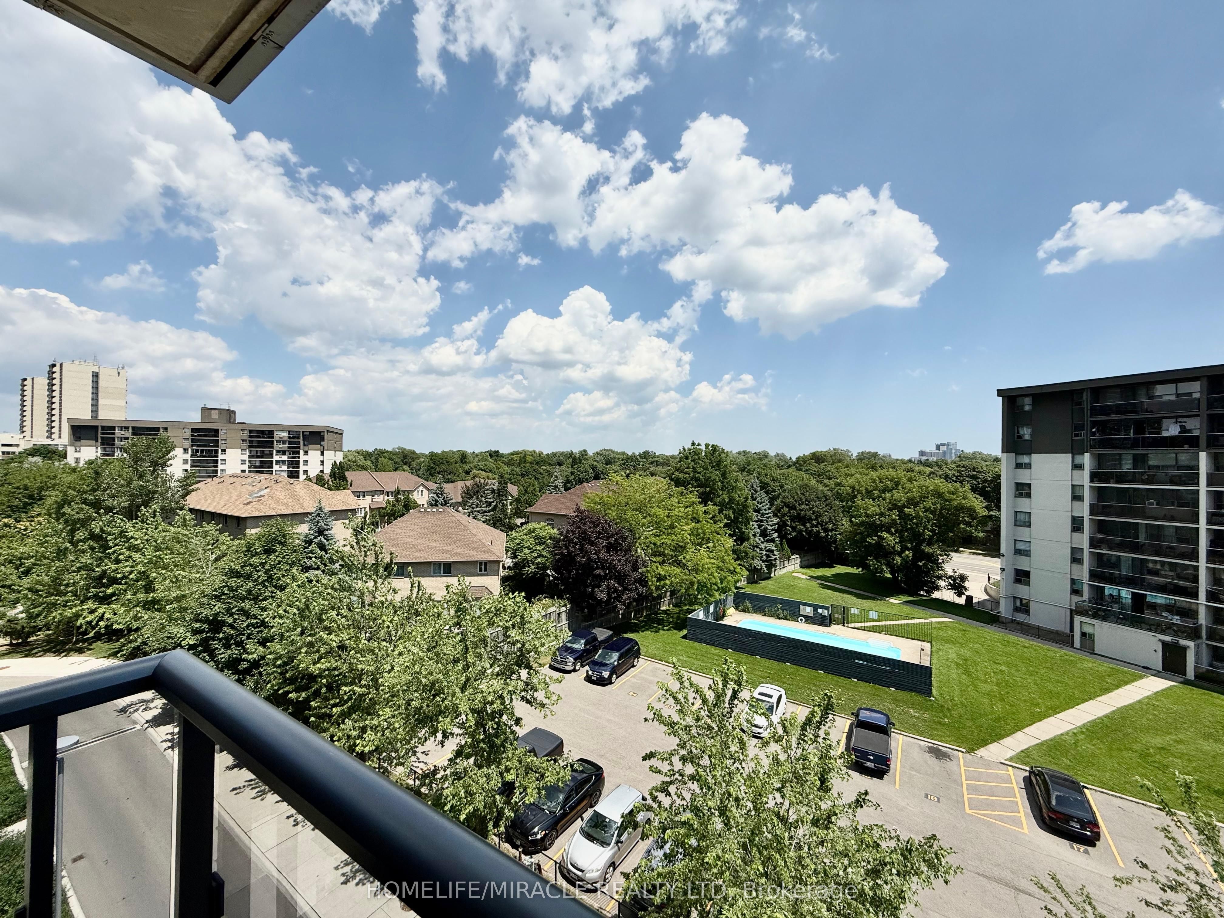 26 Gibbs Road 543, Toronto, ON M9B 0E3 photo 5