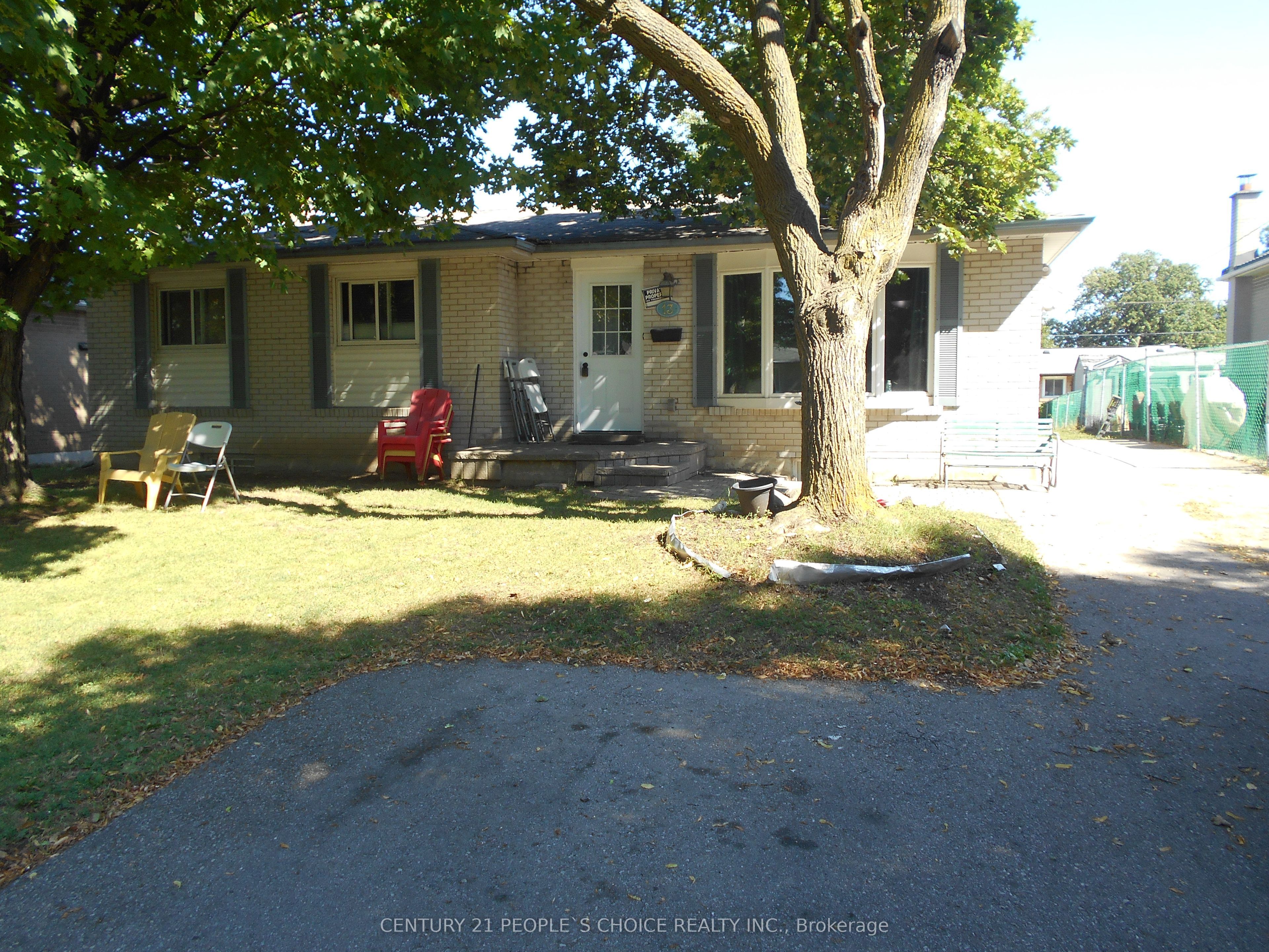 13 Brookdale Crescent, Brampton, ON L6T 1M8 photo 3