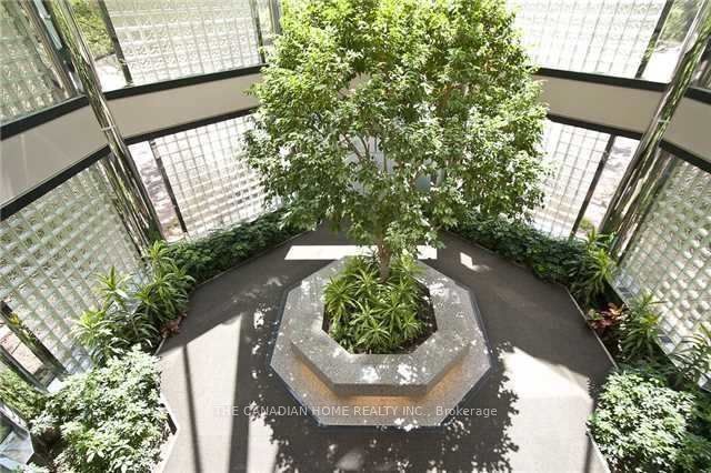 335 Webb Drive 1906, Mississauga, ON L5B 4A1 photo 2