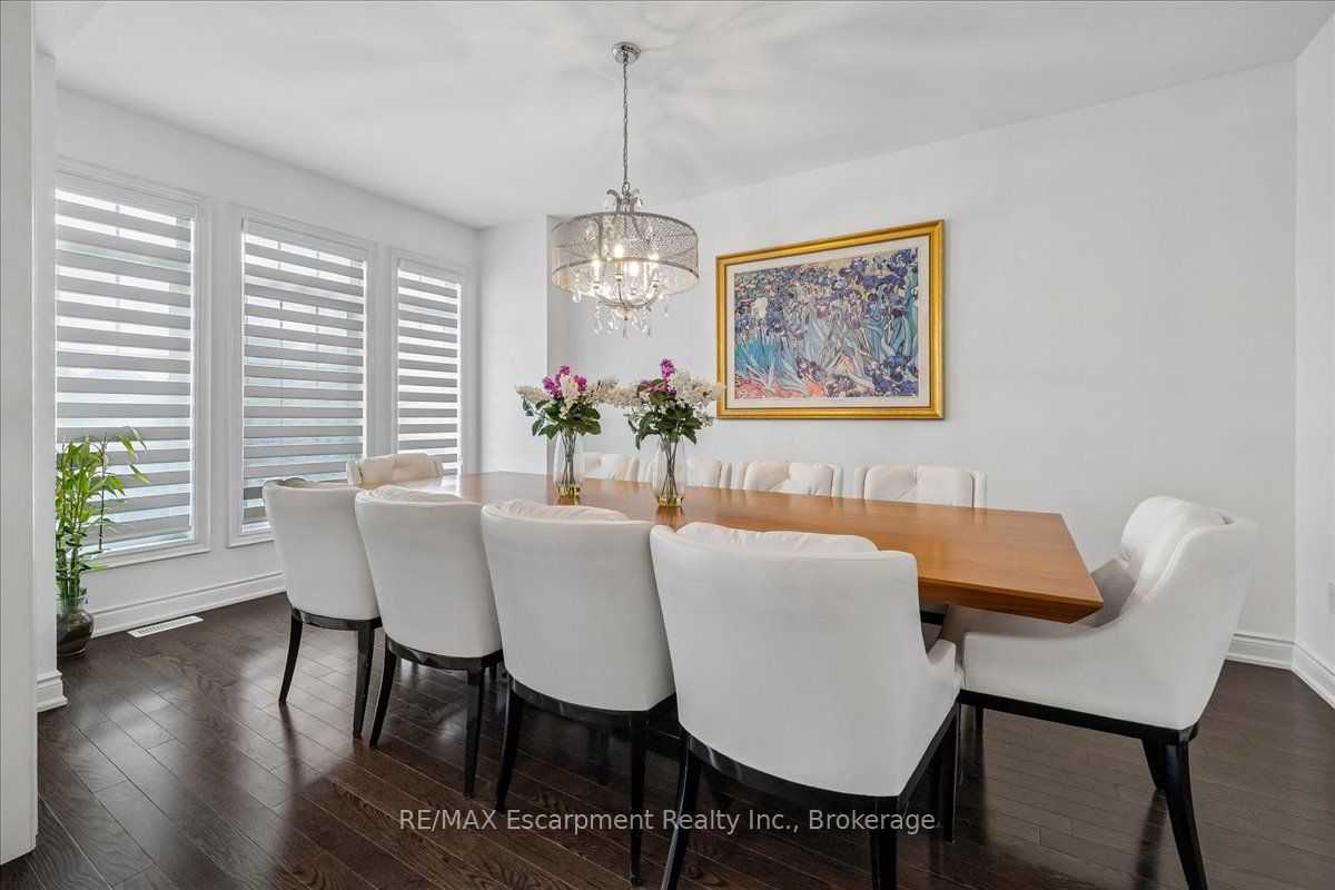 2400 Spring Meadow Way, Oakville, ON L6M 0R6 photo 5