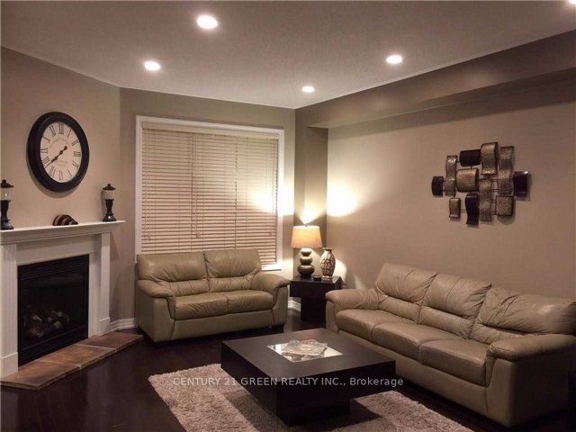 37 Aird Court, Milton, ON L9T 3Y1 photo 2