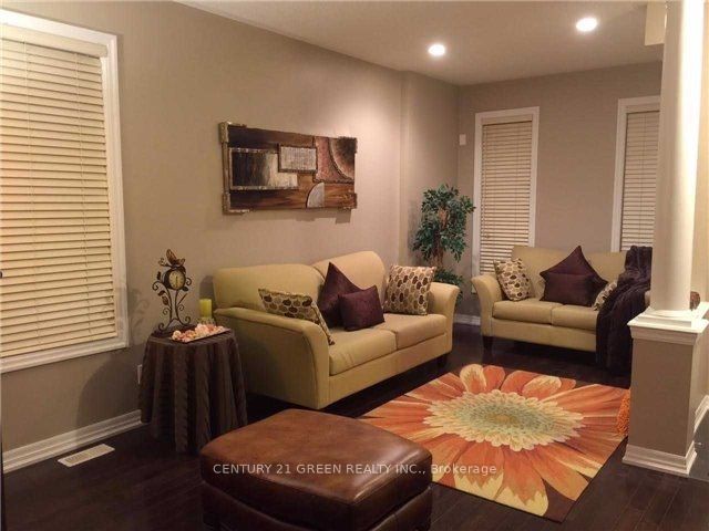 37 Aird Court, Milton, ON L9T 3Y1 photo 4
