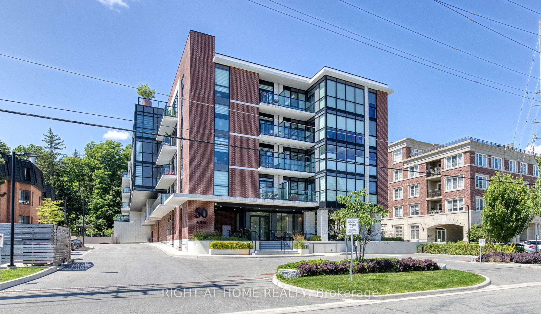 50 Ann Street 316, Caledon, ON L7E 1B9