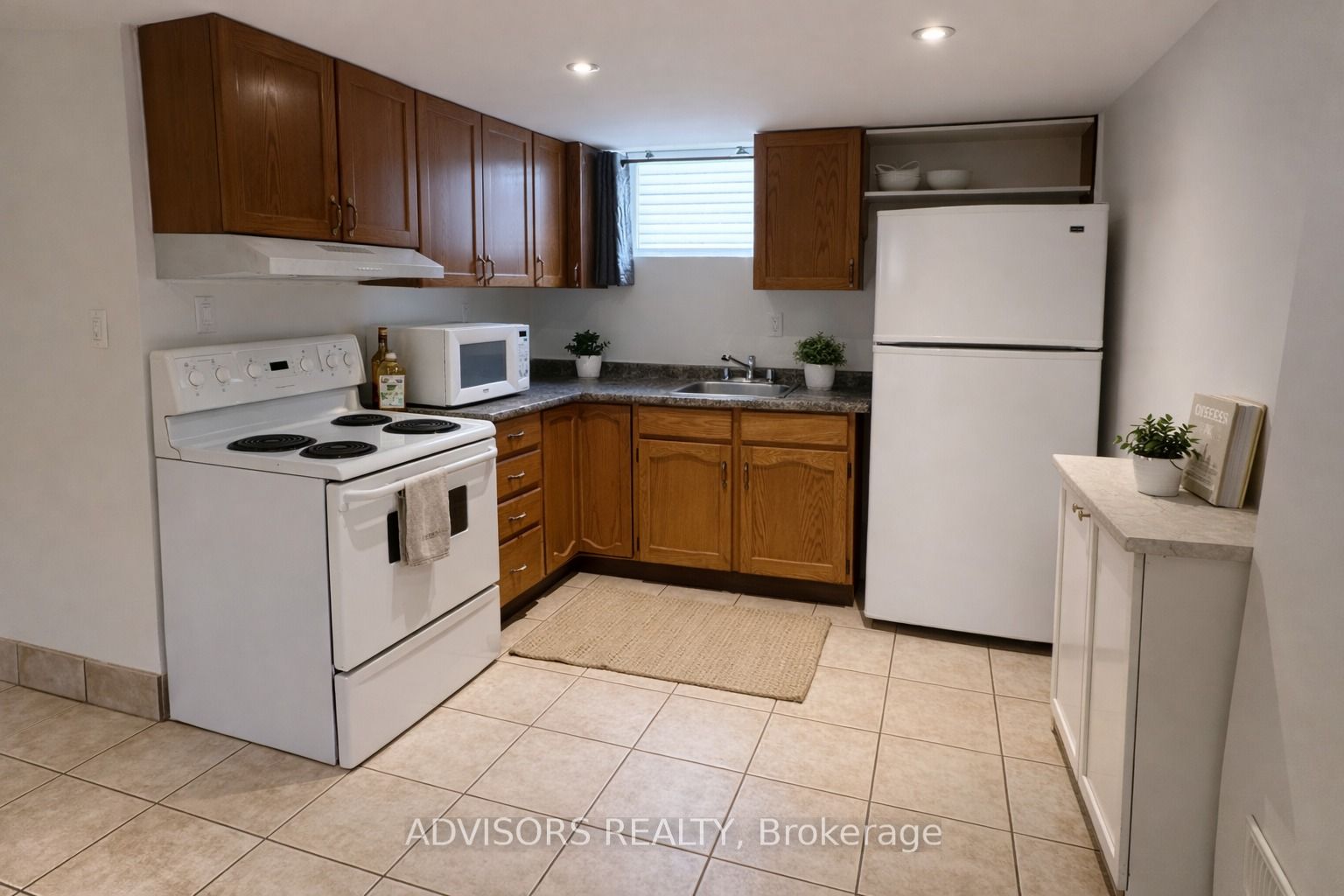 1470 Fisher Avenue, Burlington, ON L7P 2L8 photo 3