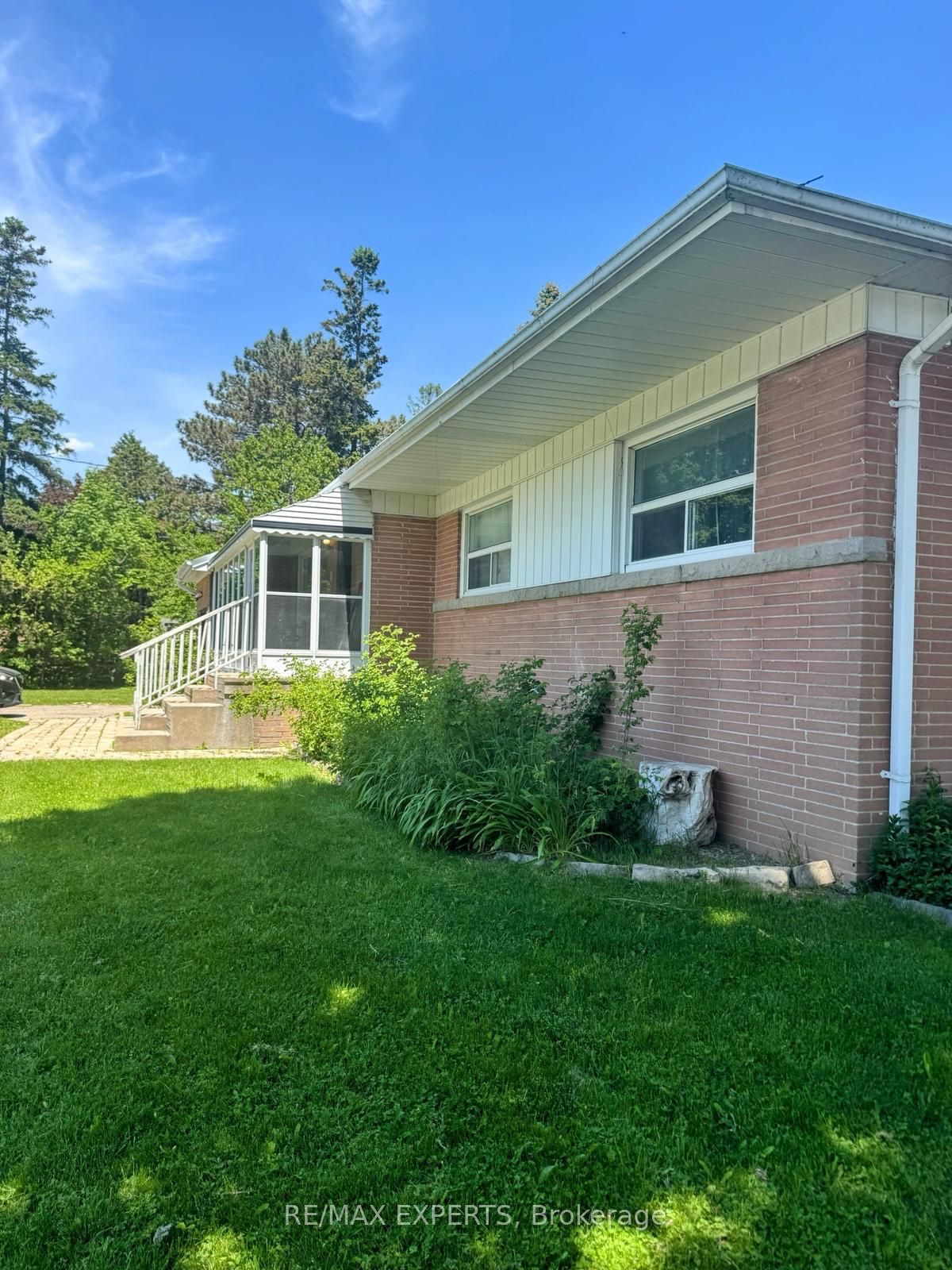 69 Lloyd Manor Road, Toronto, ON M9B 5J1 photo 5