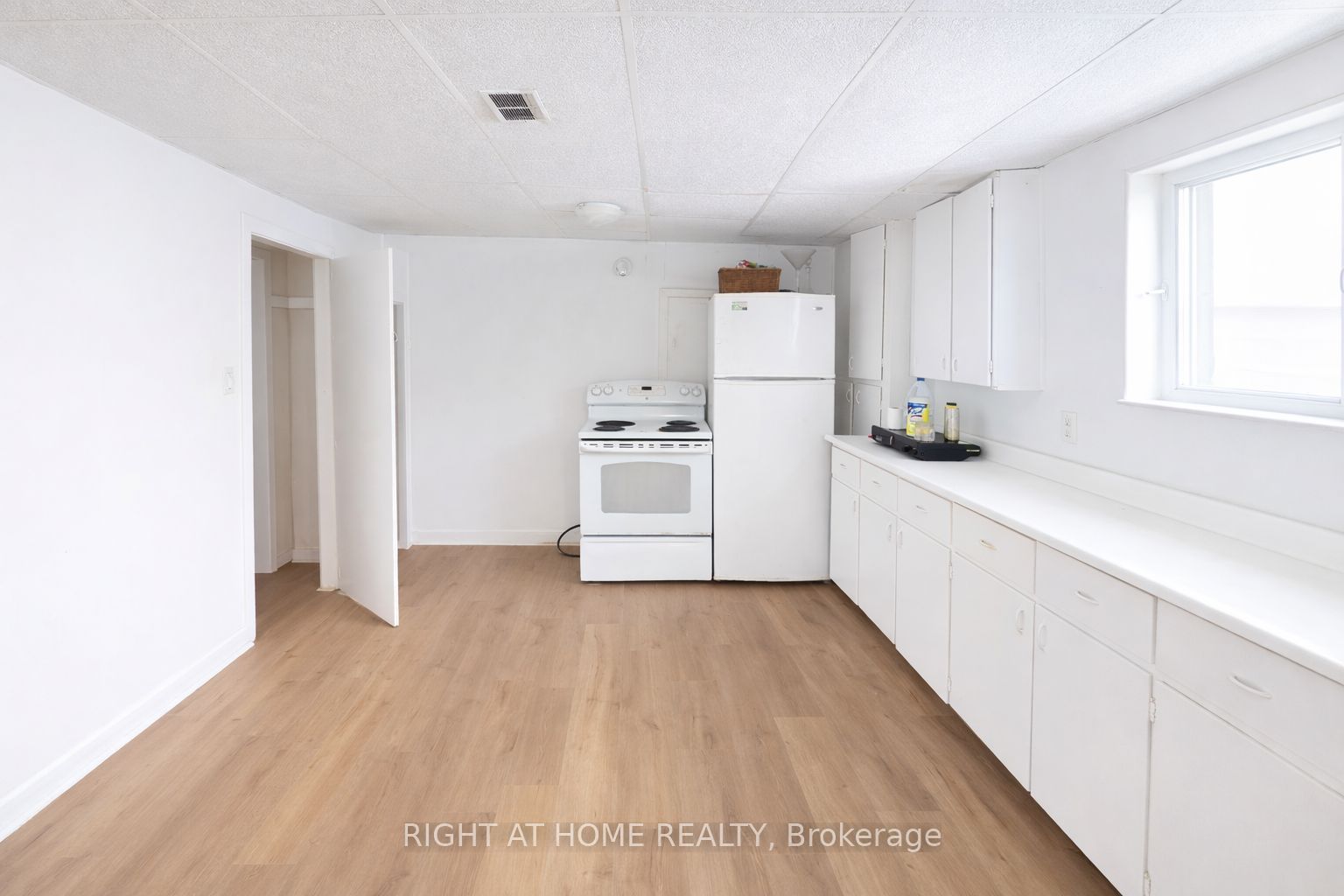 70 Bunnell Crescent, Toronto, ON M3M 2C1 photo 3