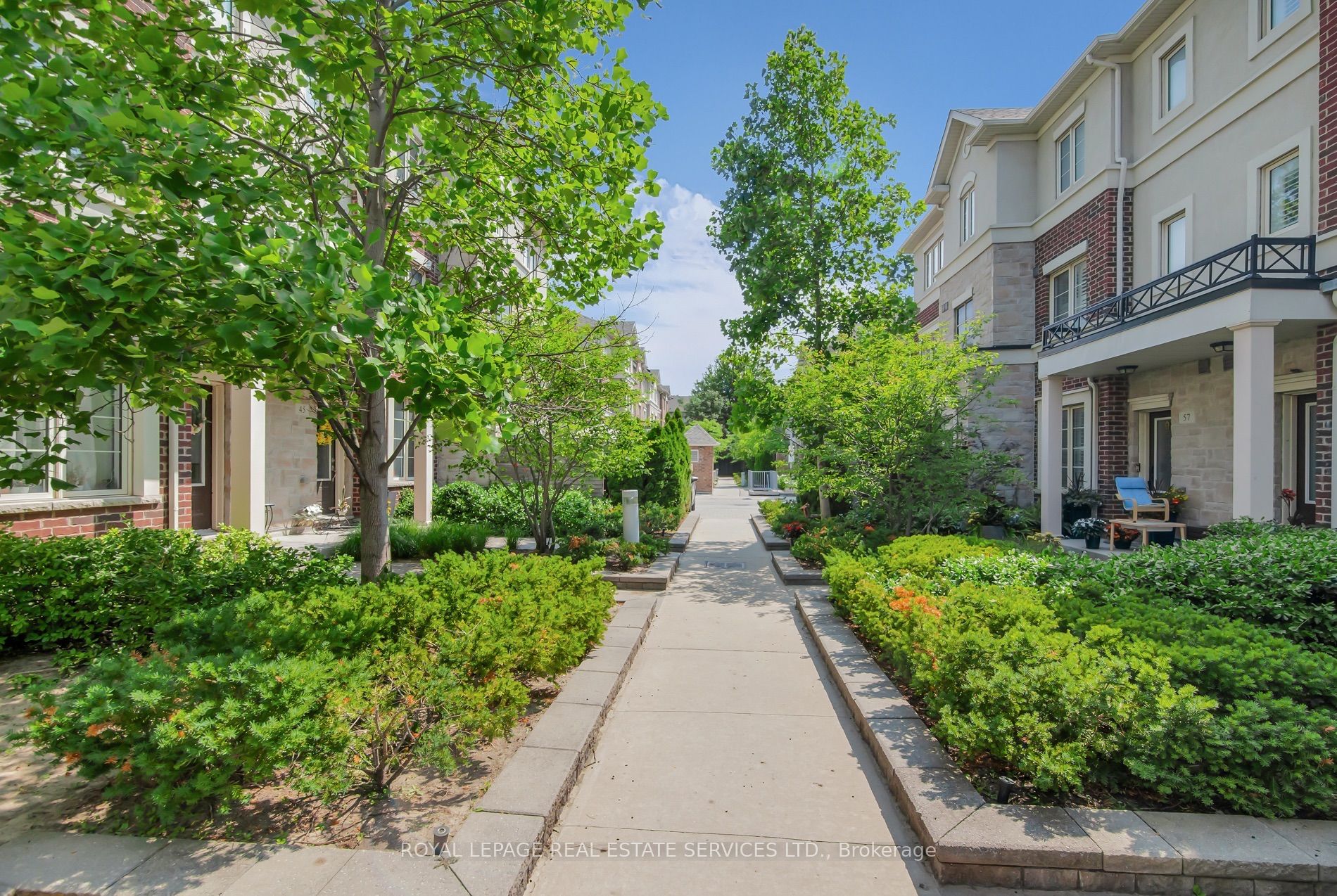636 Evans Avenue 47, Toronto, ON M8W 0A8 photo 2