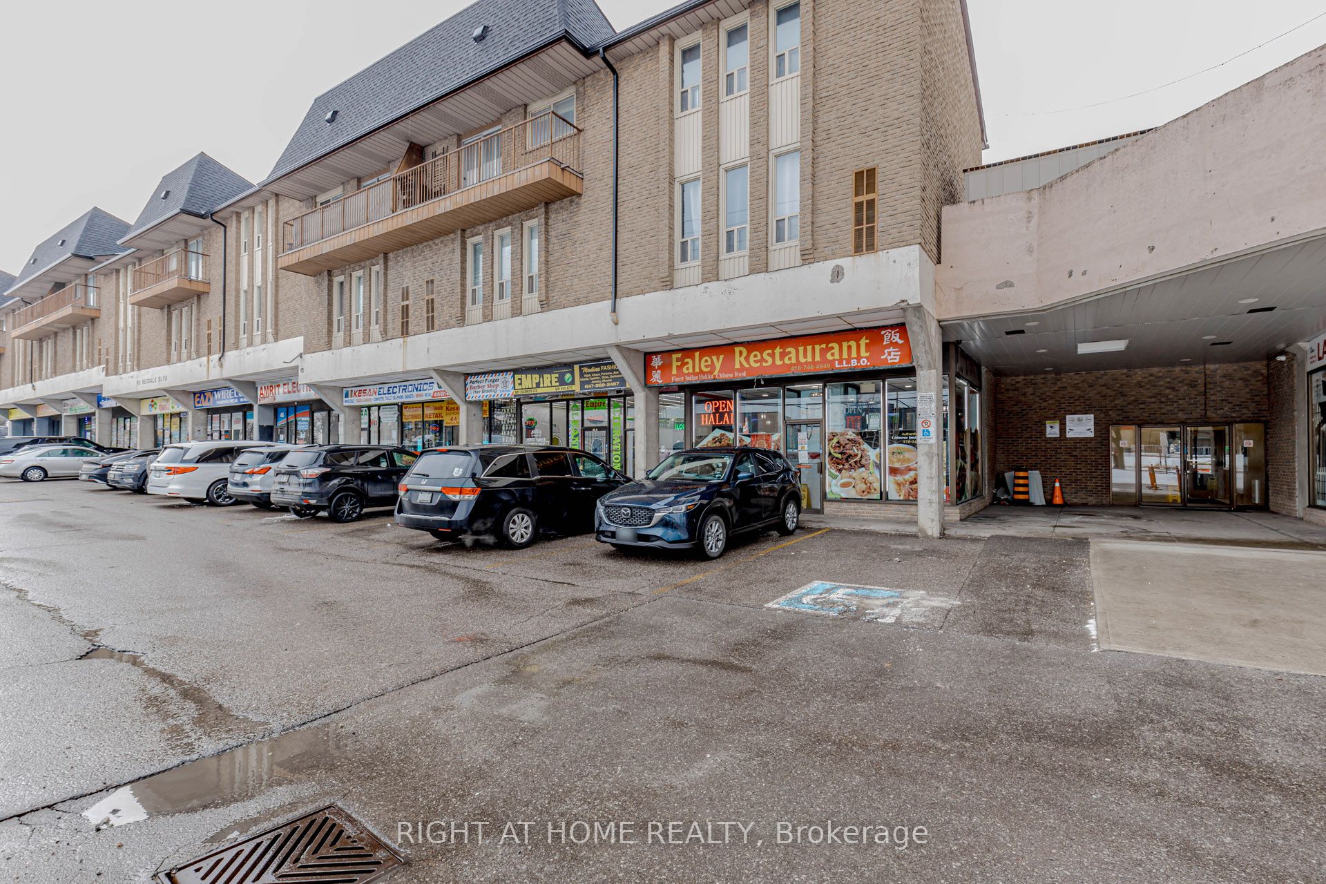 40 Rexdale Boulevard 3, Toronto, ON M9W 5Z3 photo 2