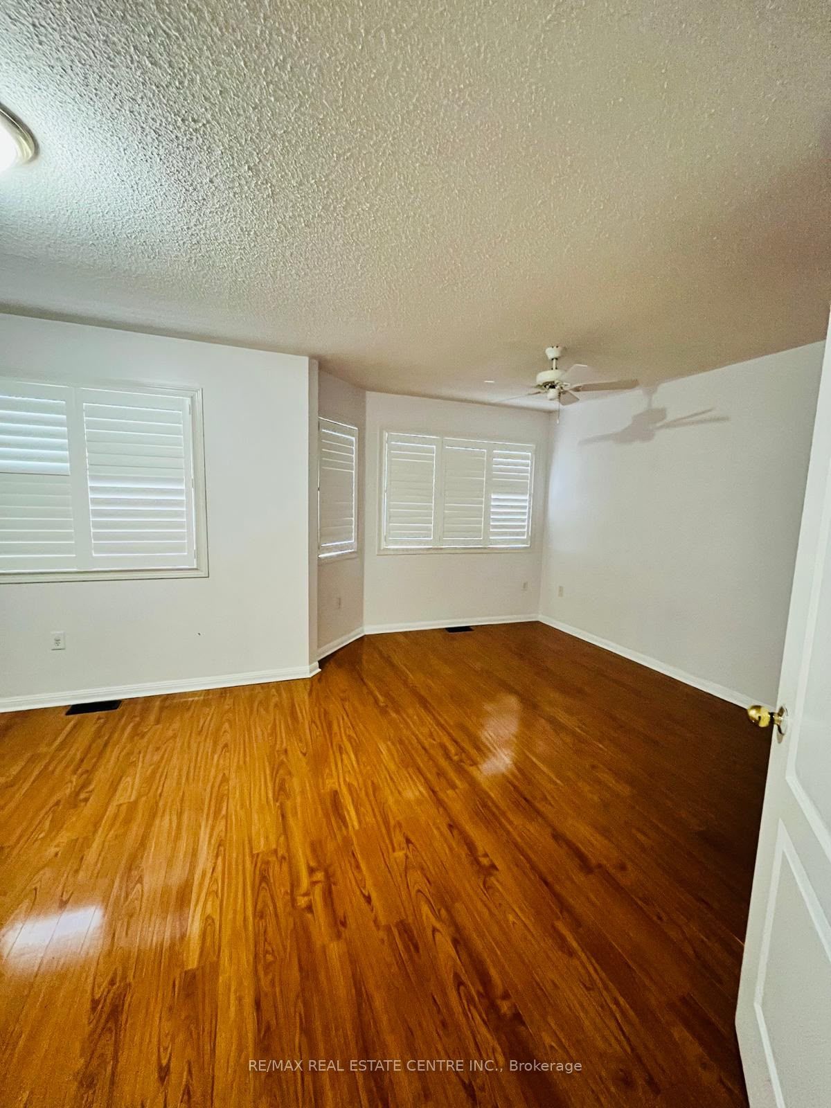 48 Herdwick Street UPPER LEVEL, Brampton, ON L6S 6L7 photo 3