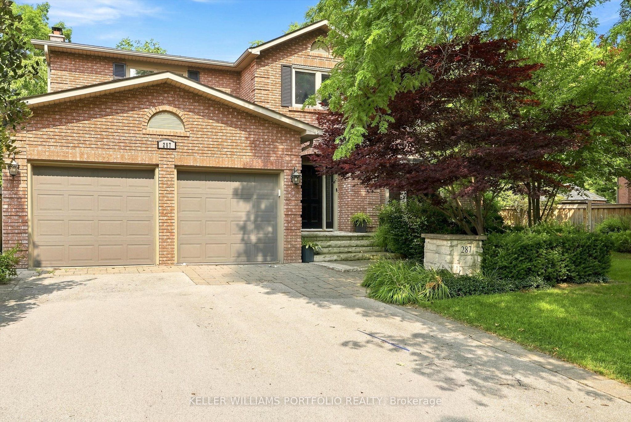 287 Royal Albert Court, Oakville, ON L6H 3A7