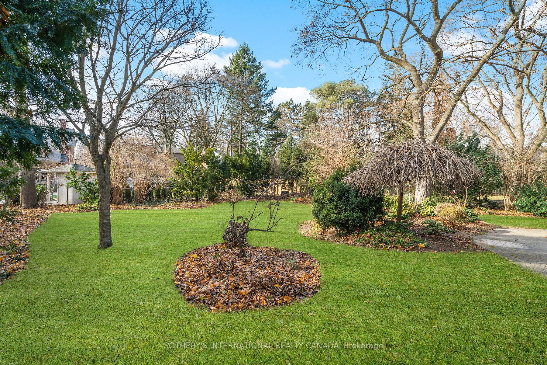 56 Edgehill Road, Toronto, ON M9A 4N5 photo 5