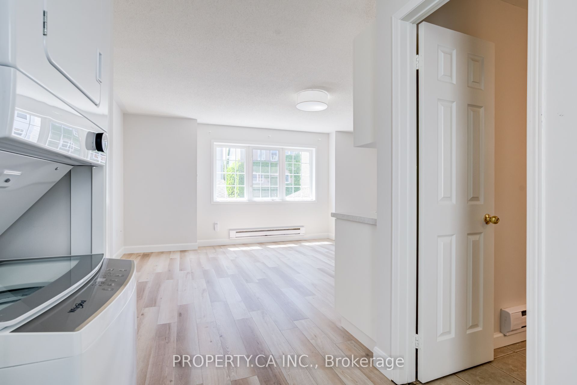 110 Littlewood Drive, Oakville, ON L6H 6V2 photo 2