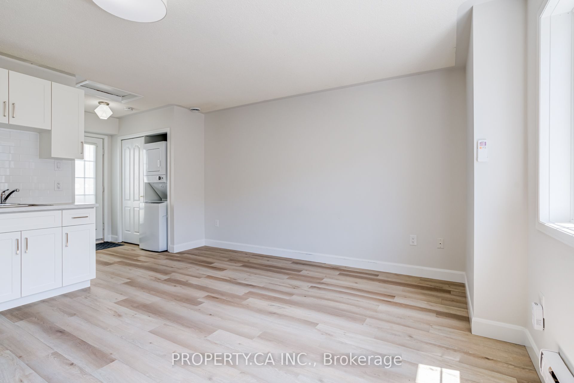 110 Littlewood Drive, Oakville, ON L6H 6V2 photo 3