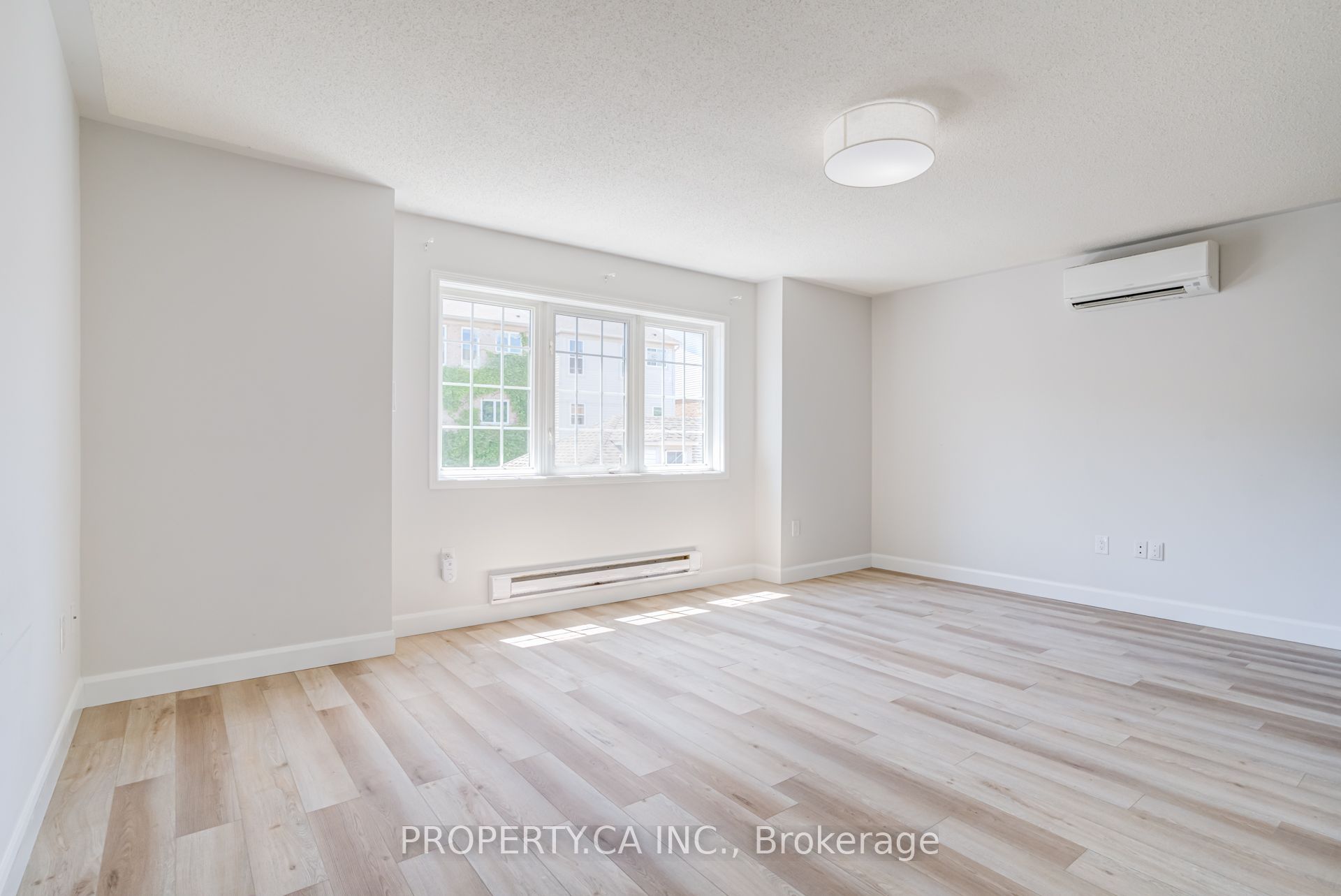 110 Littlewood Drive, Oakville, ON L6H 6V2 photo 4