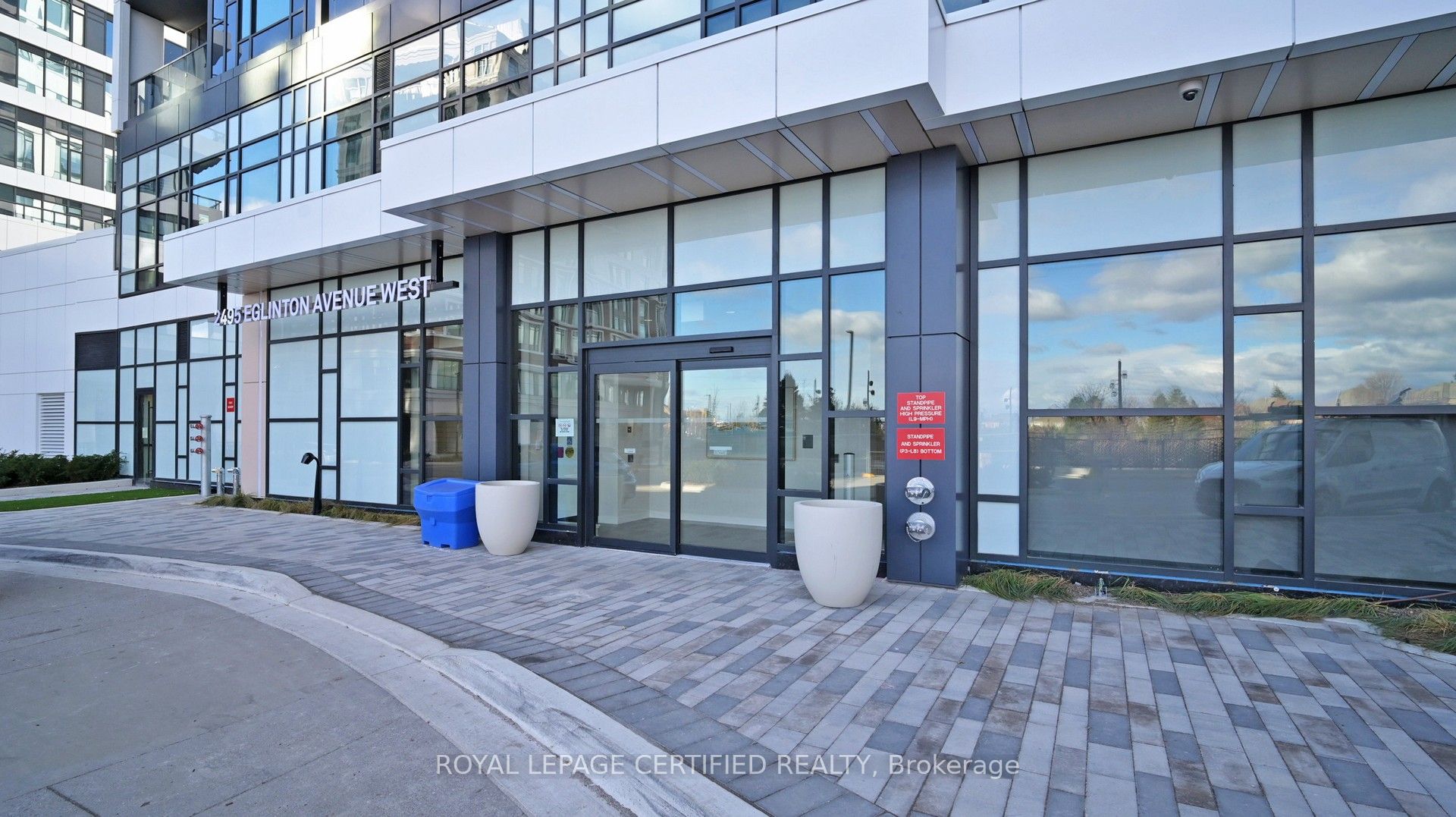 2495 Eglinton Avenue W 205, Mississauga, ON L5M 2V8 photo 4