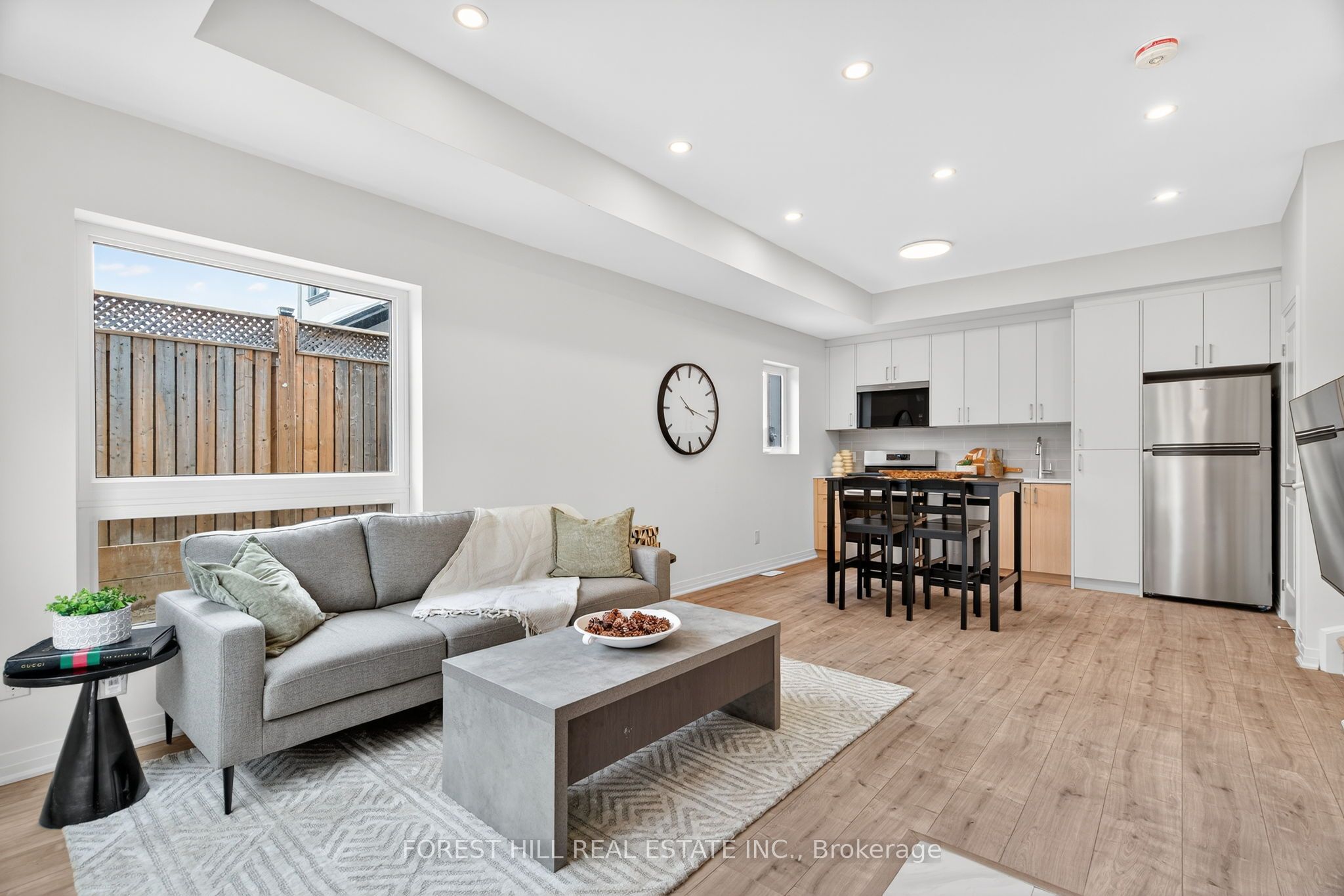 52 Albright Avenue D, Toronto, ON M8W 1X2 photo 3
