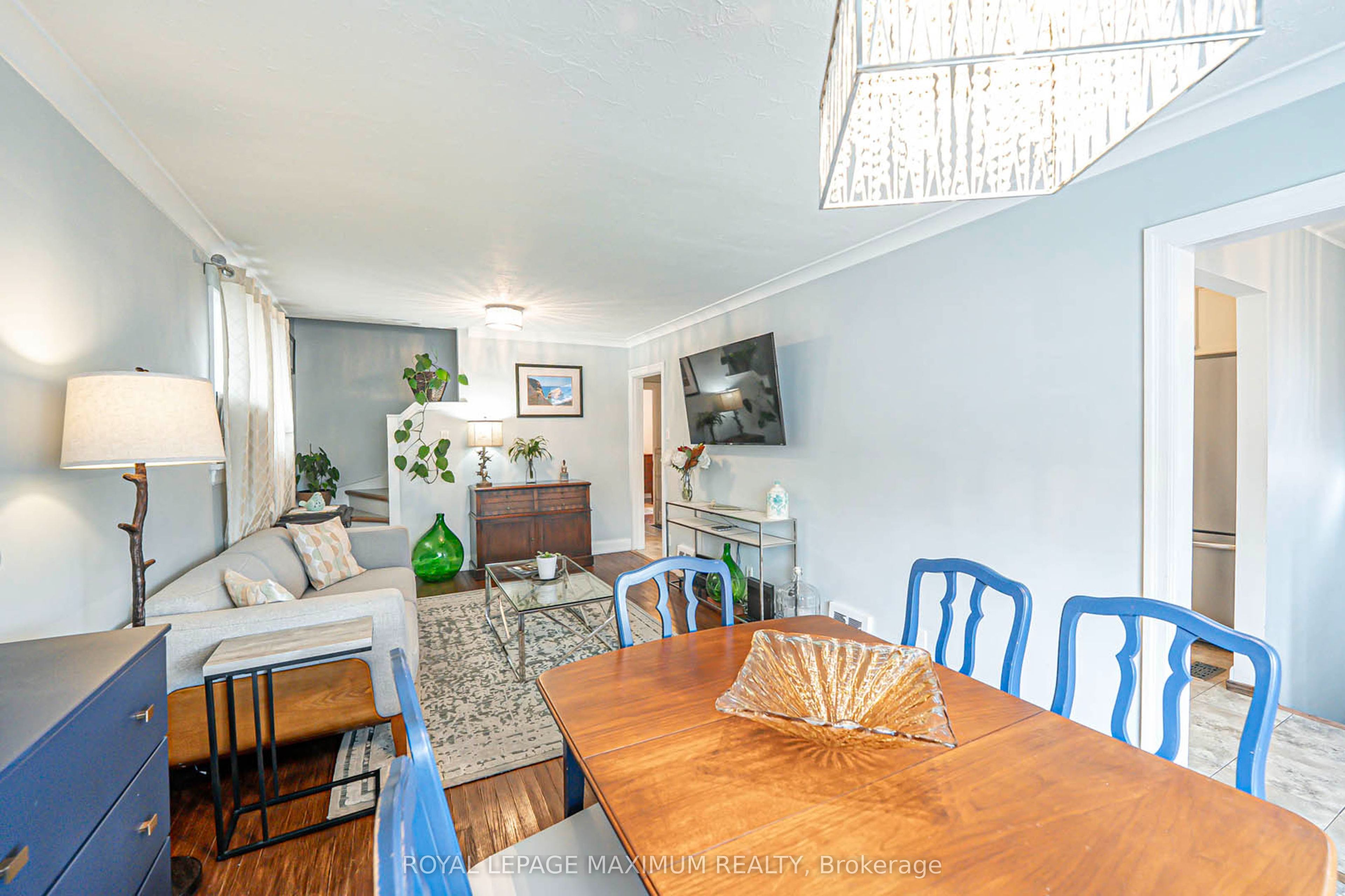 2113 Keele Street, Toronto, ON M6M 3Z3 photo 4